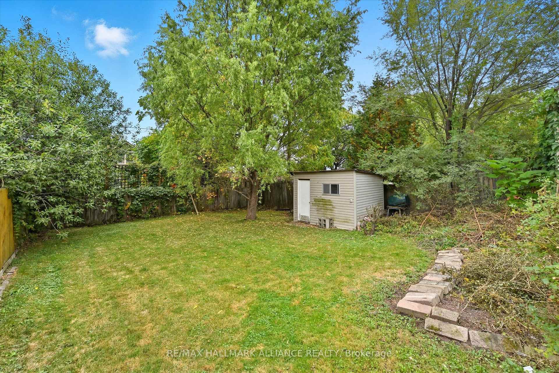 Photo 39 of 4652 Sixth Avenue, Niagara Falls, Cherrywood — HOMEH
