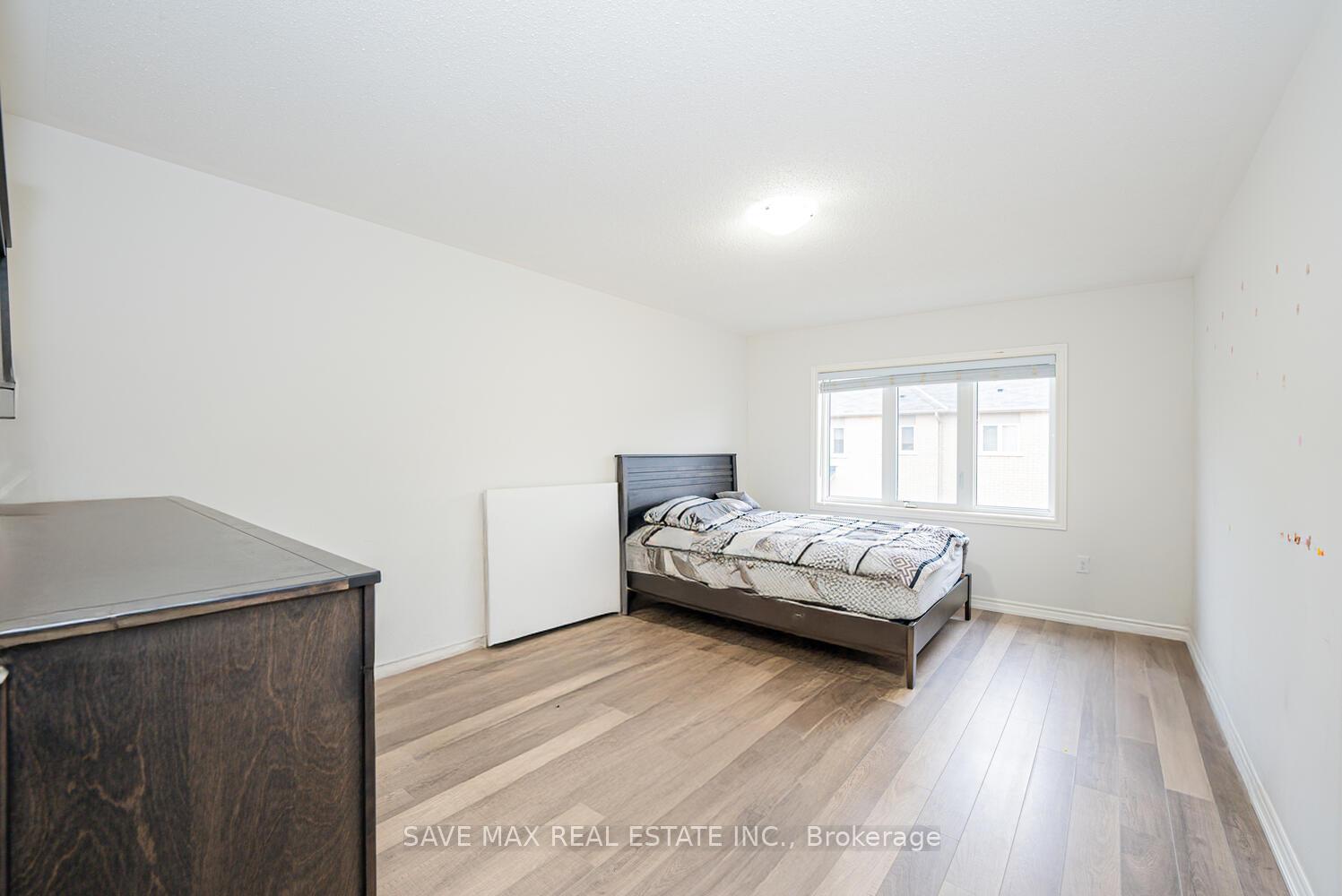 Photo 25 of 1534 Chretien Street, Milton, Ford — HOMEH