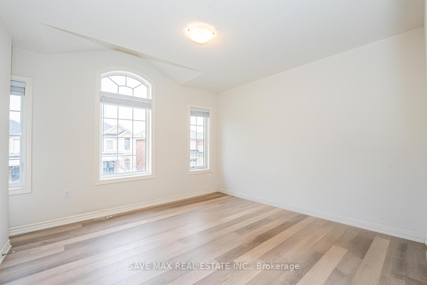 Photo 31 of 1534 Chretien Street, Milton, Ford — HOMEH