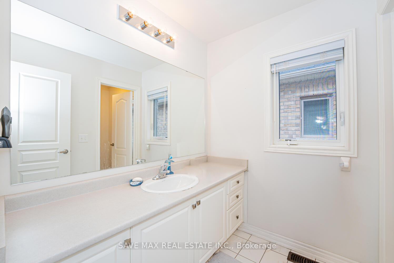 Photo 36 of 1534 Chretien Street, Milton, Ford — HOMEH