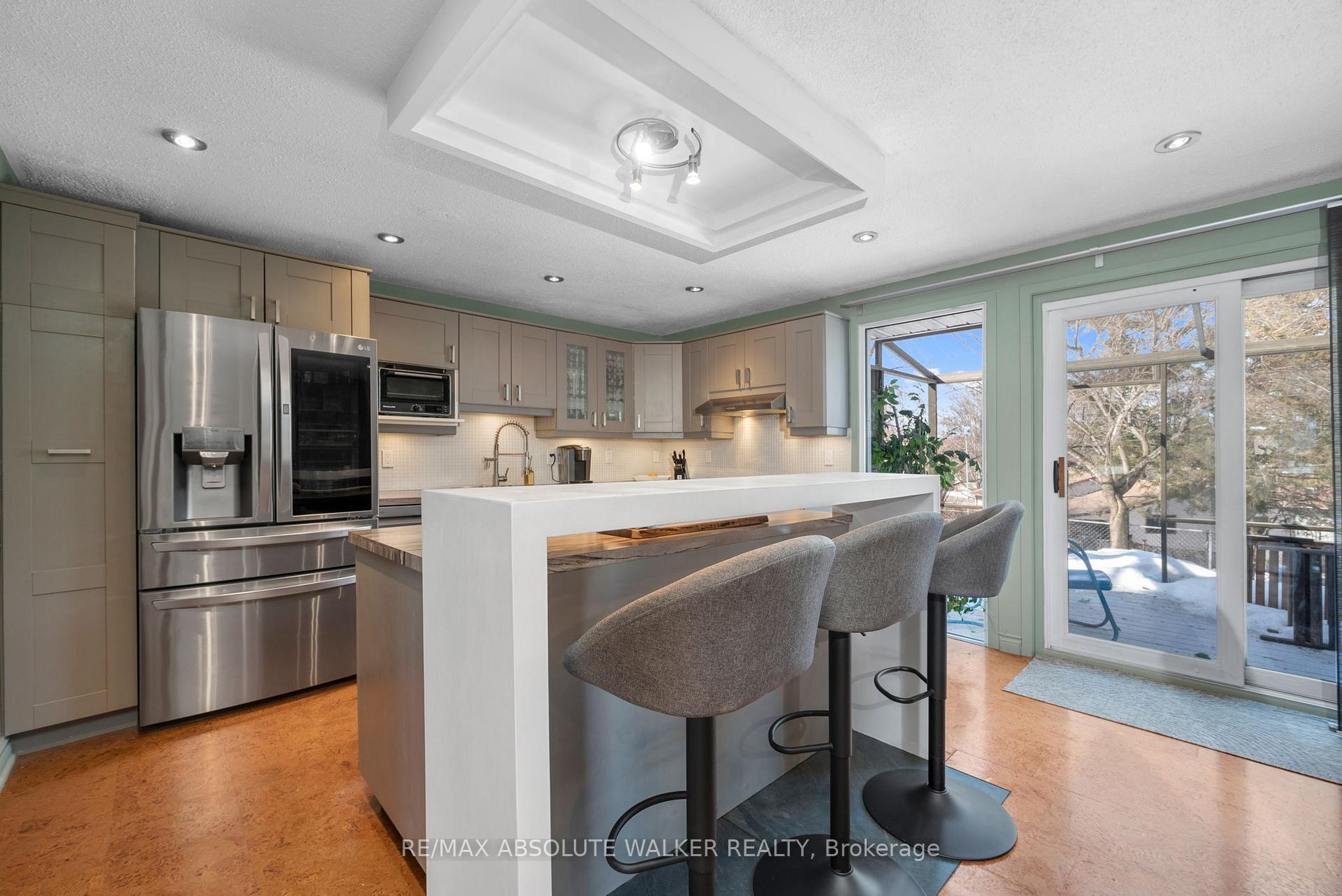 Photo 10 of 7901 Decarie Drive, Ottawa, Orleans Wood — HOMEH