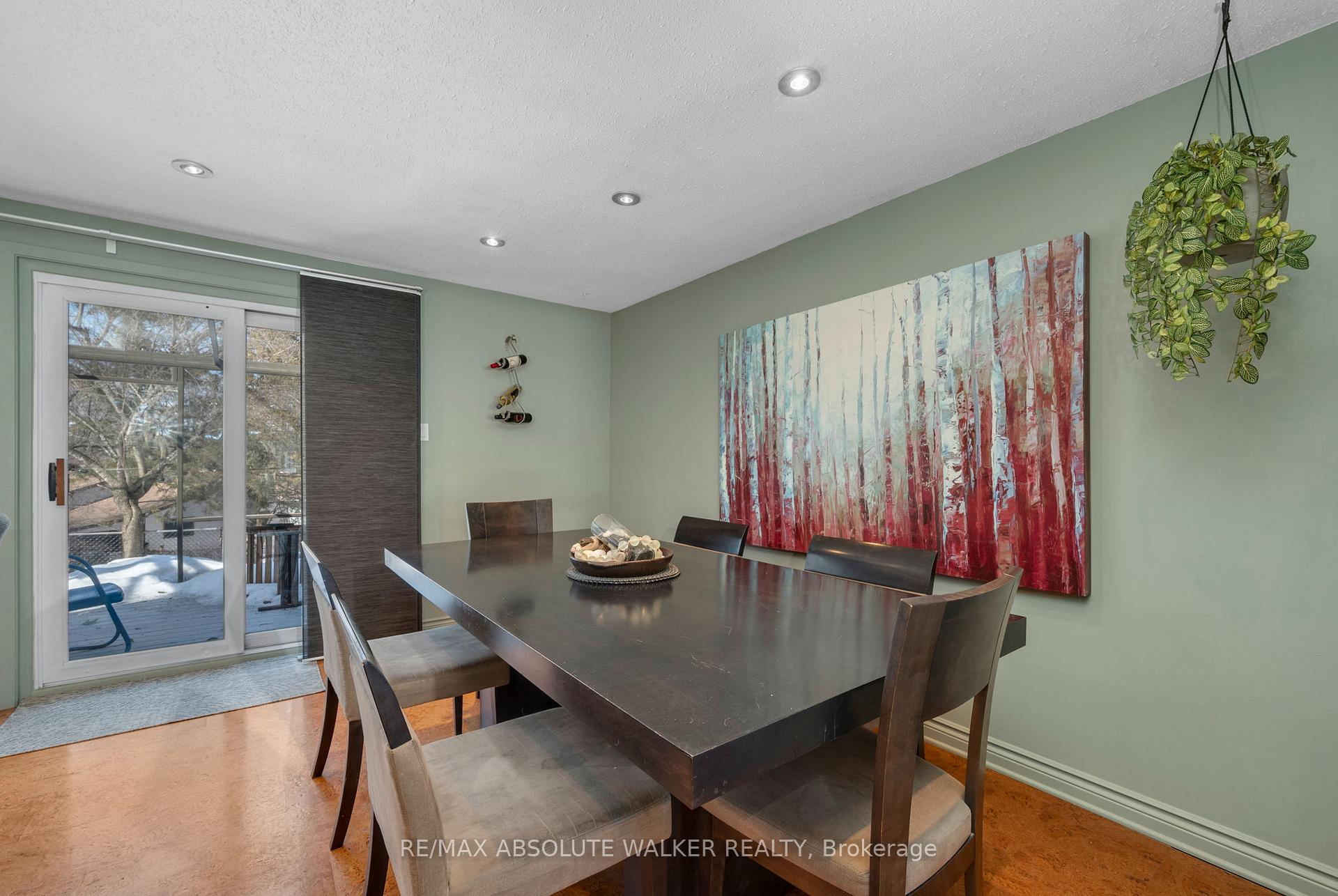 Photo 11 of 7901 Decarie Drive, Ottawa, Orleans Wood — HOMEH