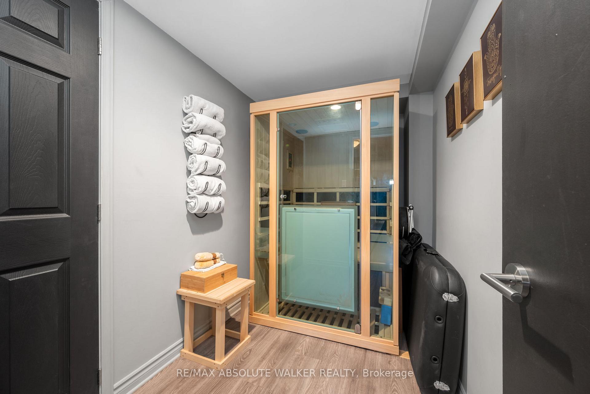 Photo 27 of 7901 Decarie Drive, Ottawa, Orleans Wood — HOMEH