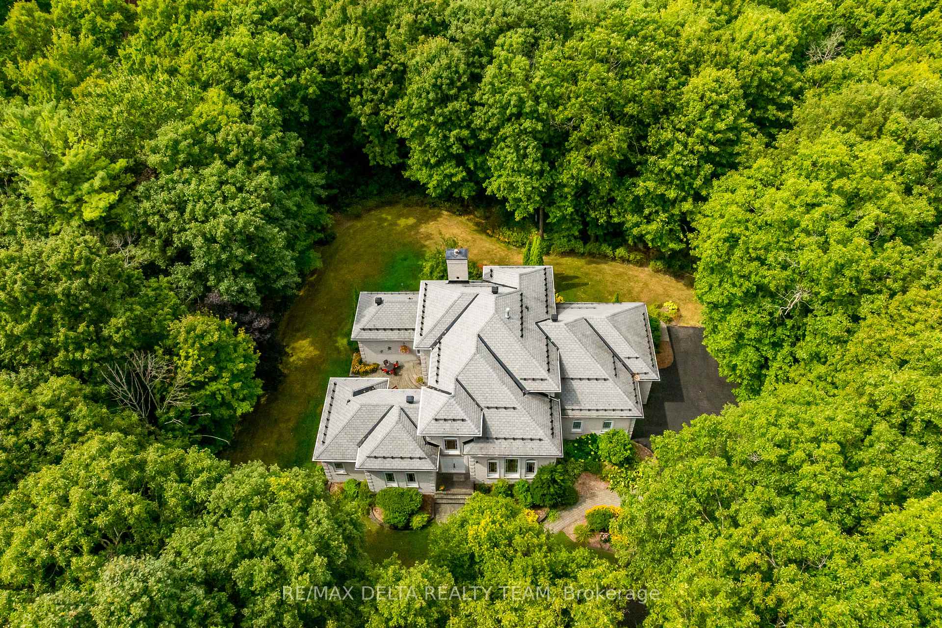 Photo 2 of 1340 Georges Vanier Drive, Ottawa, Cumberland Ridge — HOMEH