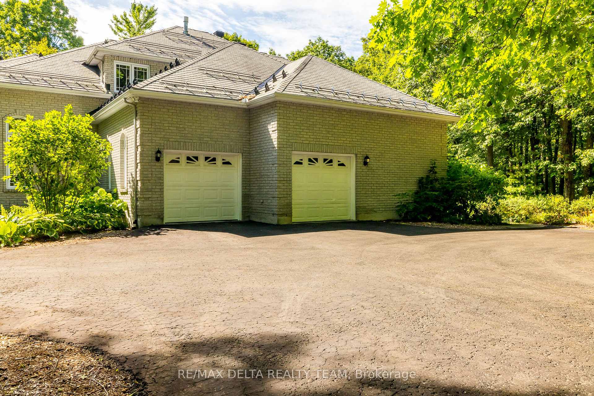 Photo 3 of 1340 Georges Vanier Drive, Ottawa, Cumberland Ridge — HOMEH