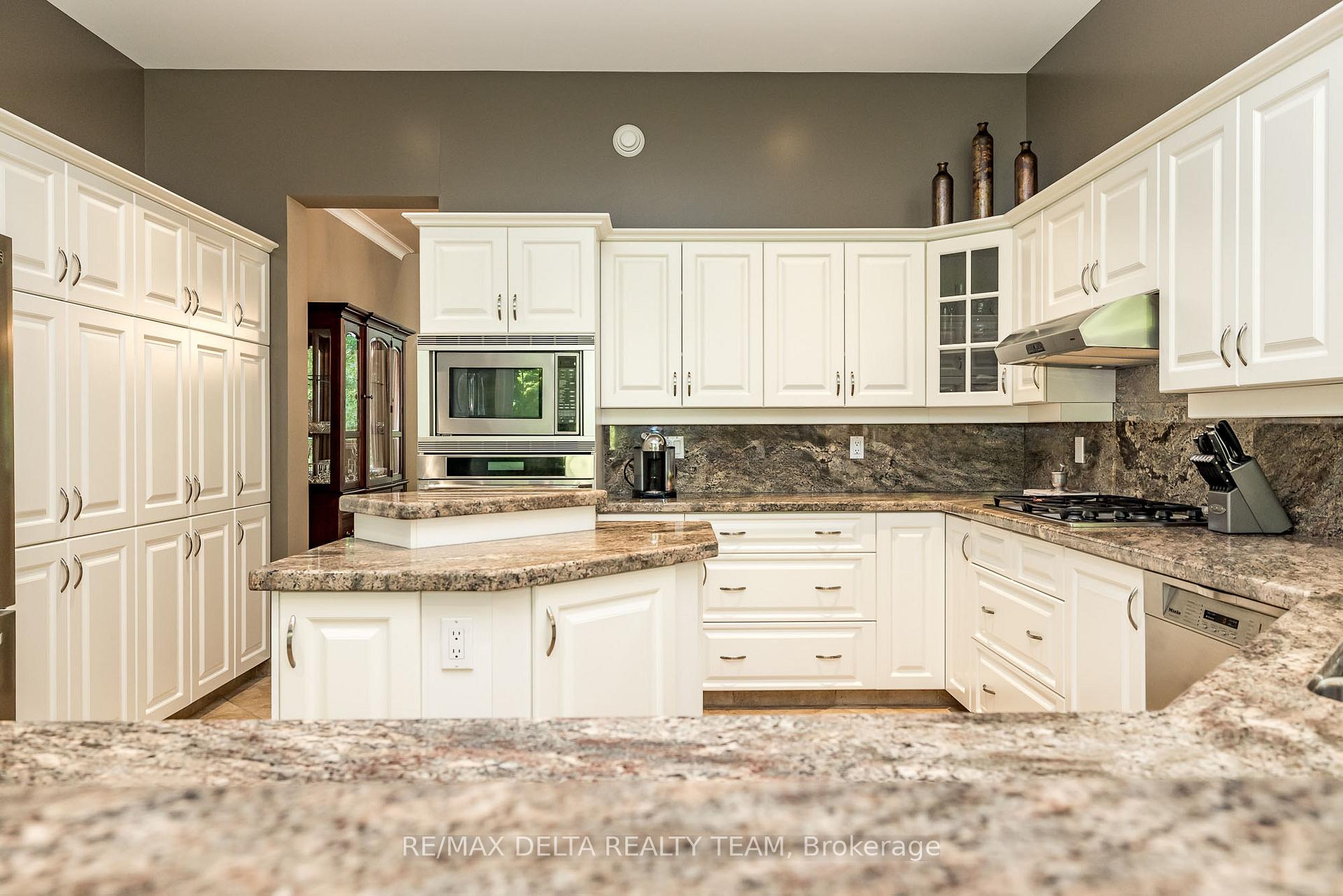 Photo 15 of 1340 Georges Vanier Drive, Ottawa, Cumberland Ridge — HOMEH
