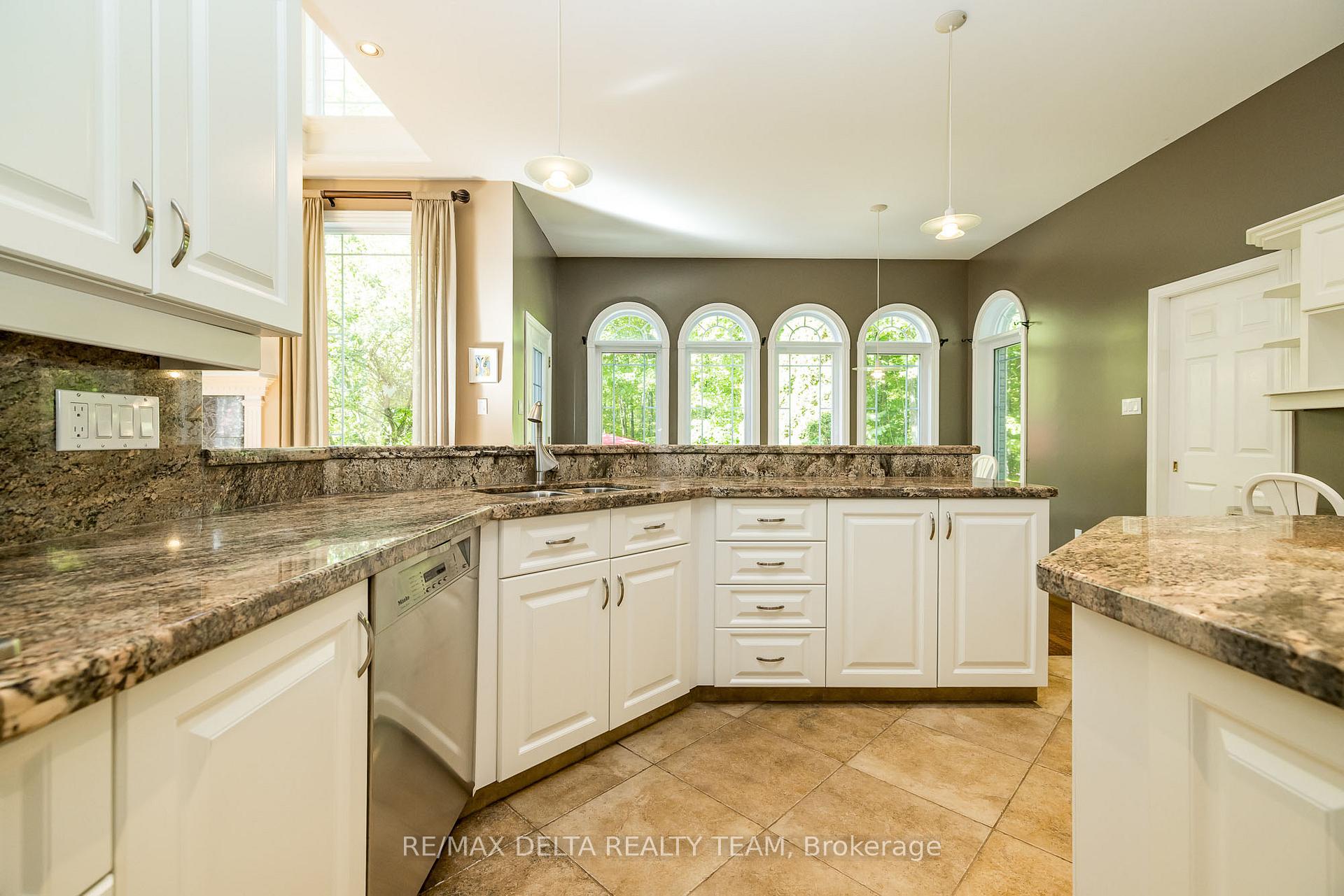 Photo 18 of 1340 Georges Vanier Drive, Ottawa, Cumberland Ridge — HOMEH