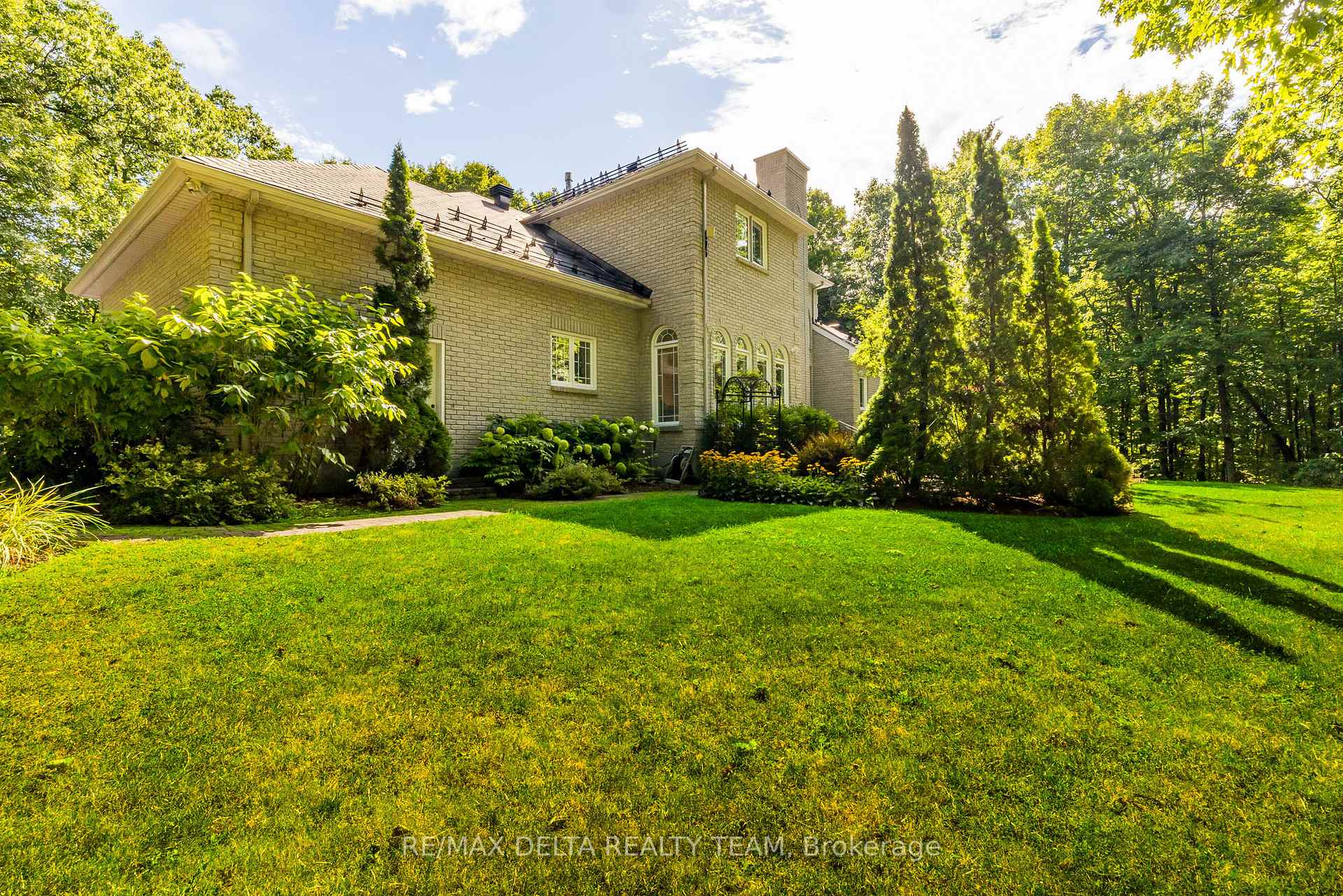 Photo 48 of 1340 Georges Vanier Drive, Ottawa, Cumberland Ridge — HOMEH