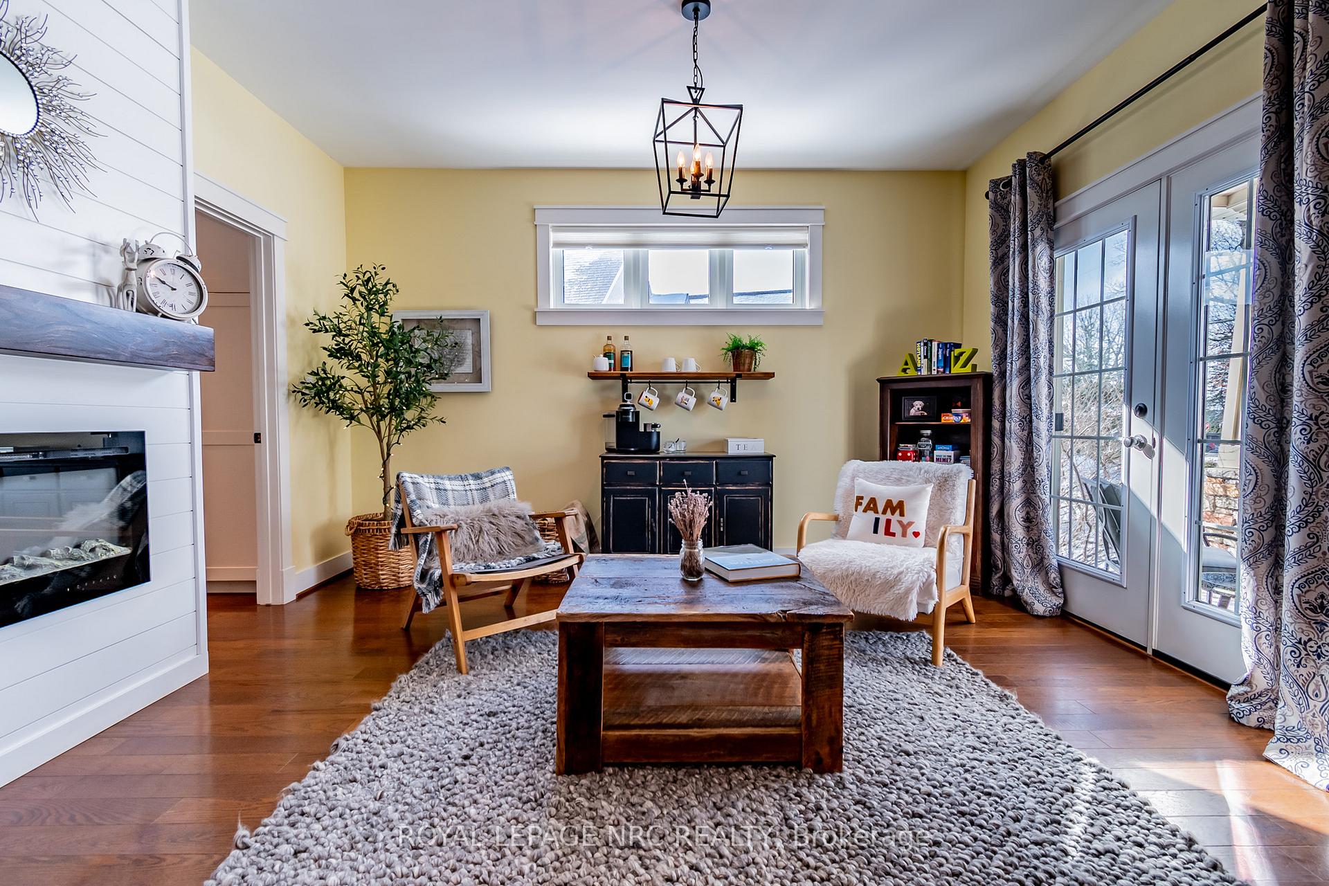 Photo 5 of 692 Canboro Road, Pelham, Fenwick — HOMEH