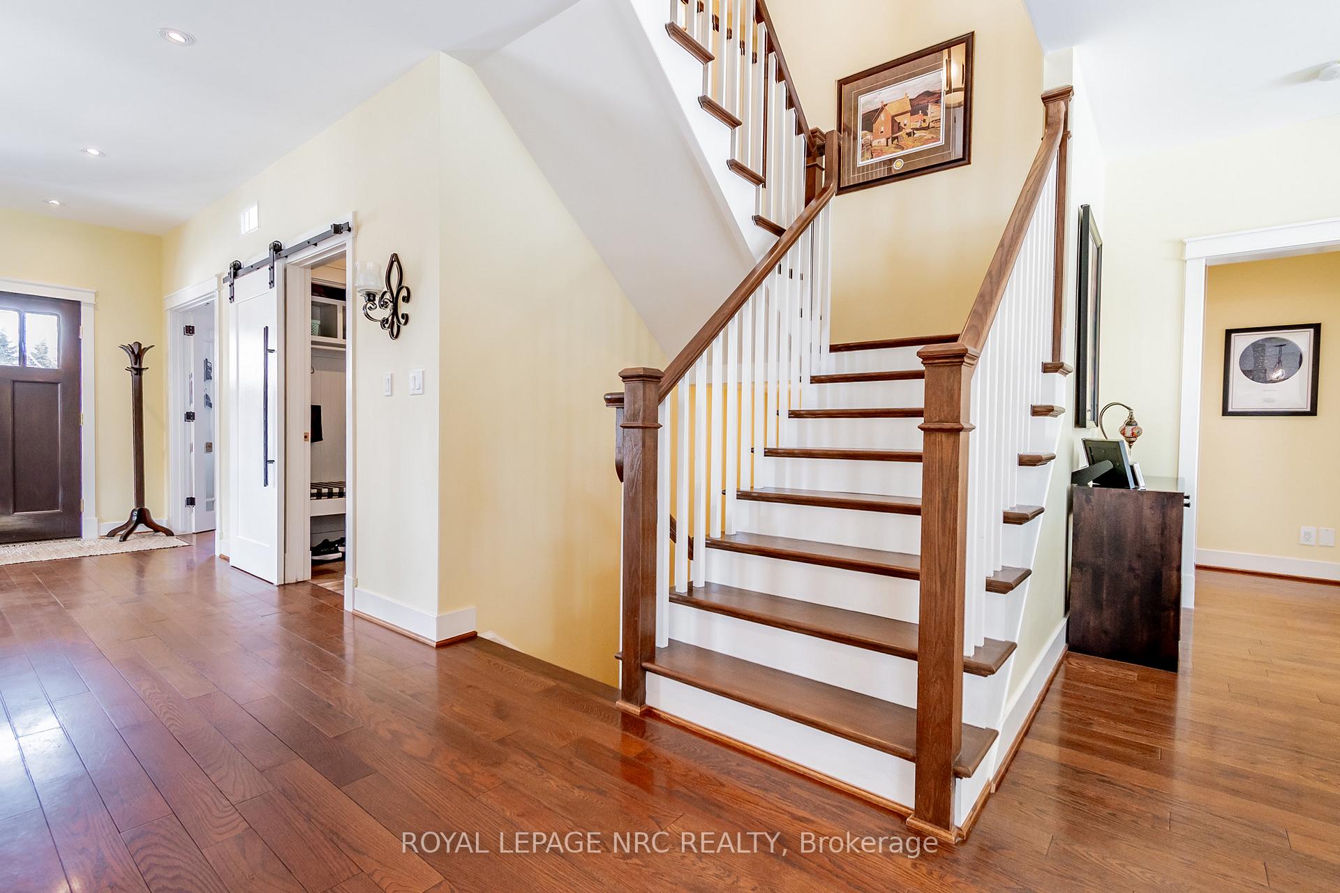 Photo 9 of 692 Canboro Road, Pelham, Fenwick — HOMEH