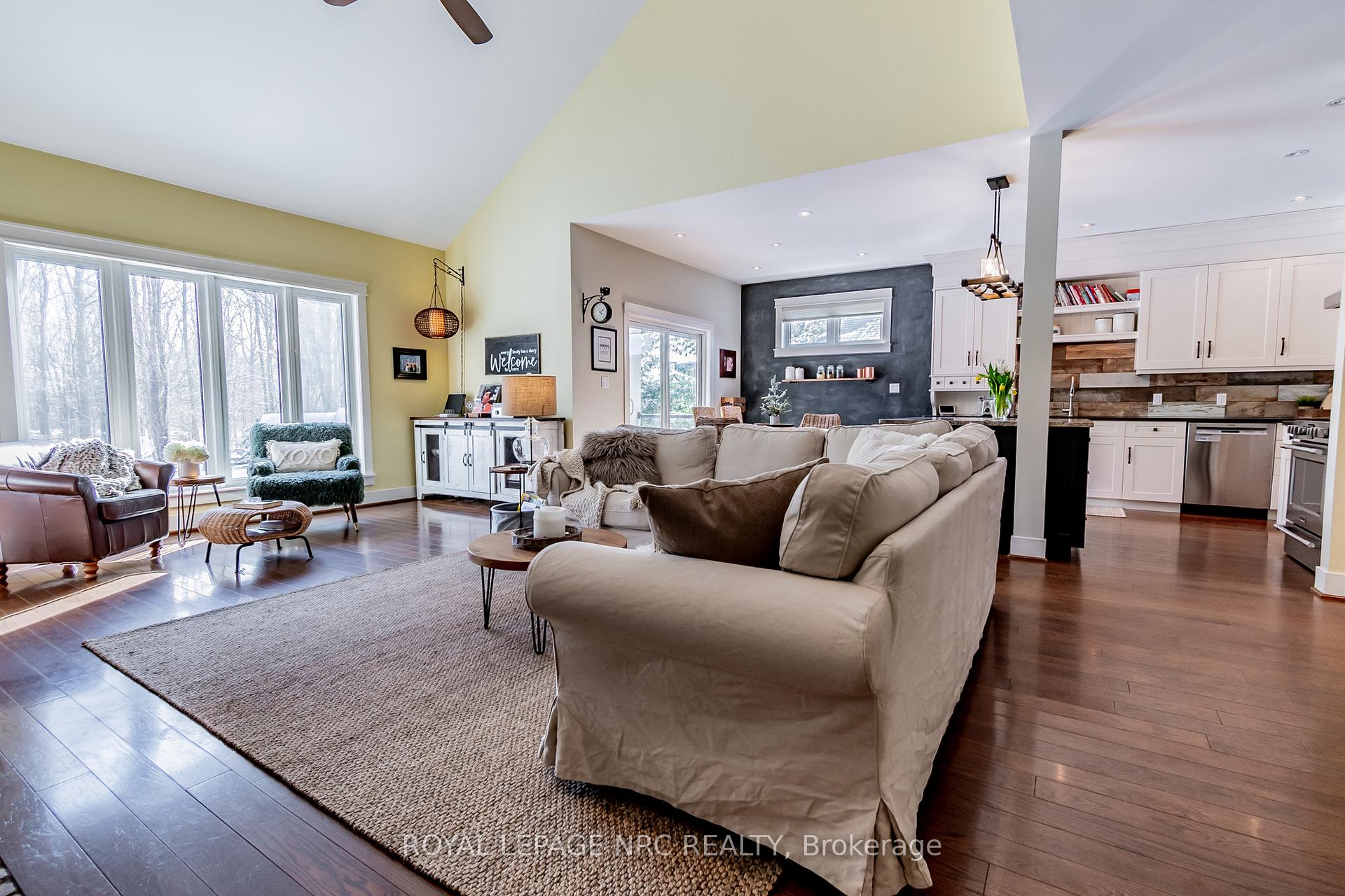 Photo 20 of 692 Canboro Road, Pelham, Fenwick — HOMEH