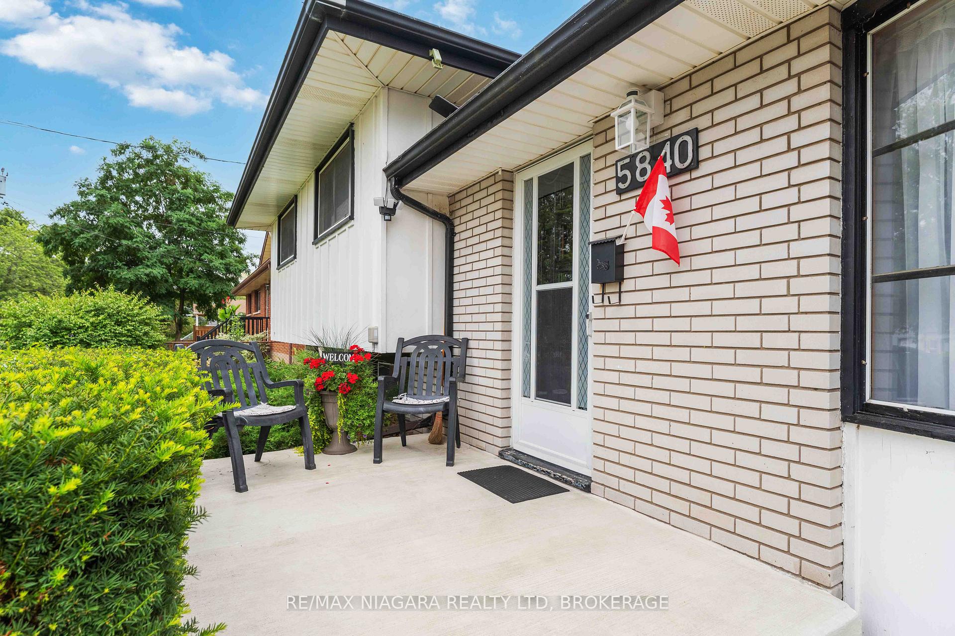 Photo 2 of 5840 Keith Street, Niagara Falls, Church's Lane — HOMEH