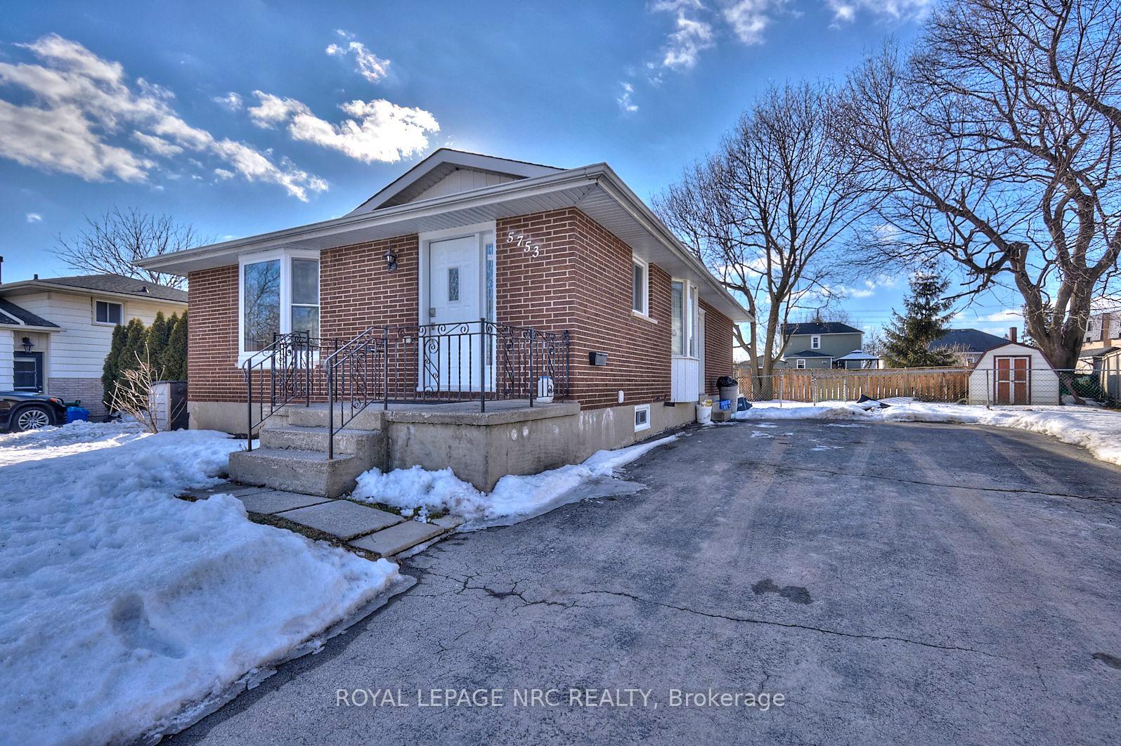 Photo 3 of 5753 Sunnylea Crescent, Niagara Falls, Arad/Fallsview — HOMEH