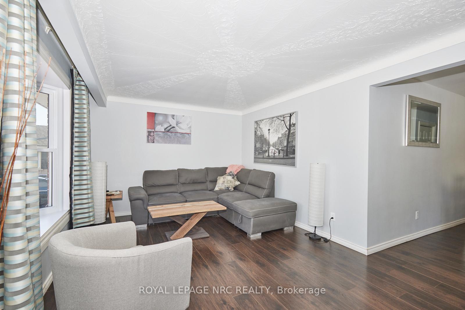 Photo 7 of 5753 Sunnylea Crescent, Niagara Falls, Arad/Fallsview — HOMEH