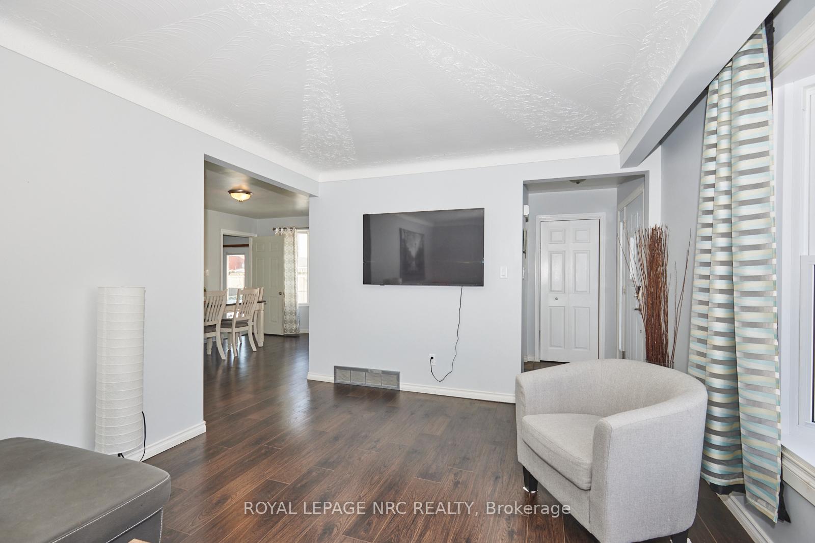 Photo 9 of 5753 Sunnylea Crescent, Niagara Falls, Arad/Fallsview — HOMEH