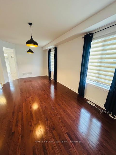 Photo 5 of 736 Sugden Terrace, Milton, Willmott — HOMEH