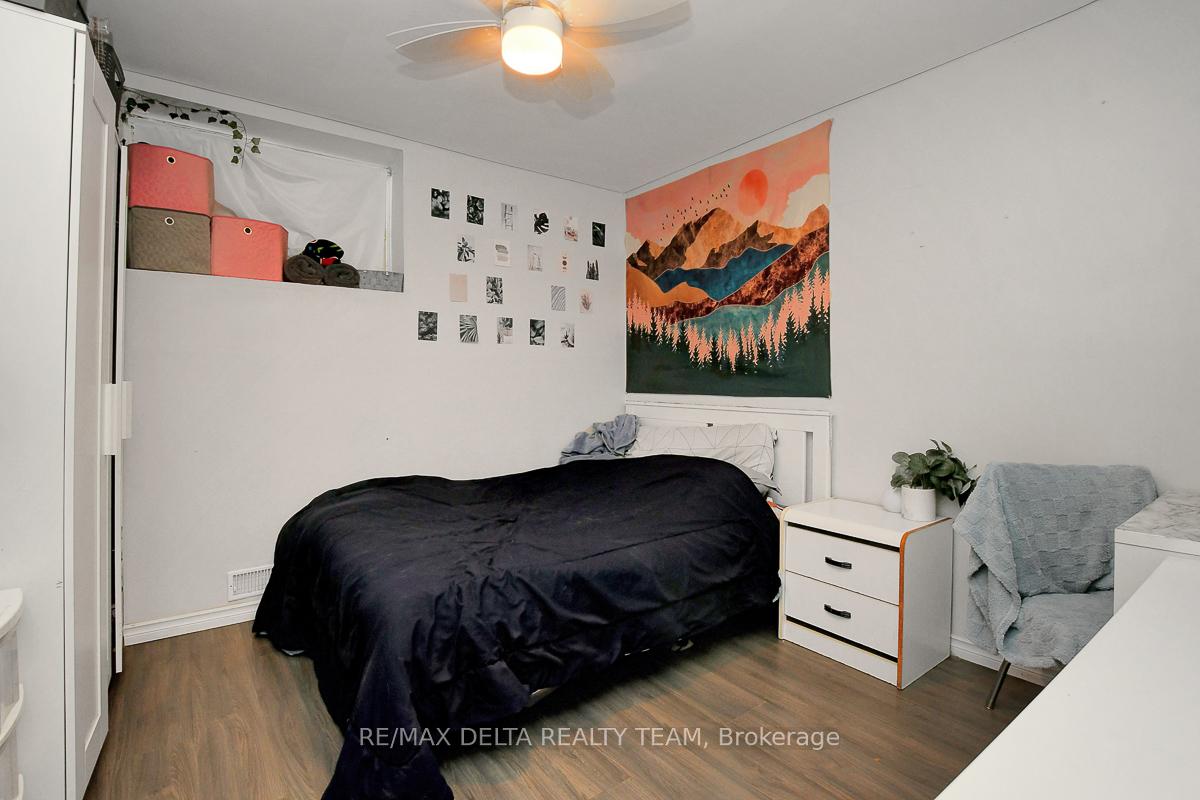 Photo 38 of 2002 Belcourt Boulevard, Ottawa, Chateauneuf — HOMEH