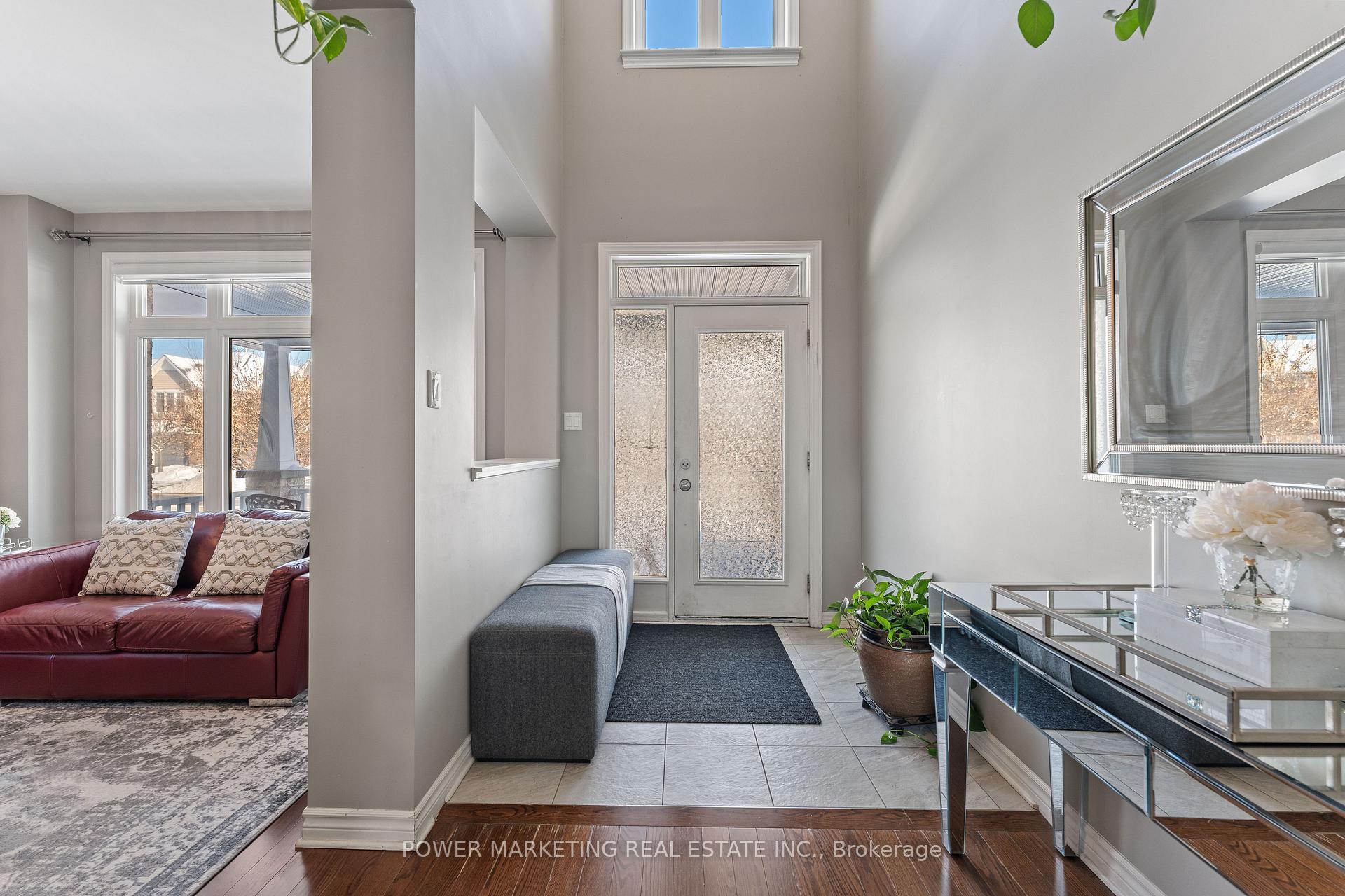 Photo 5 of 502 Strasbourg Street, Ottawa, Avalon West — HOMEH
