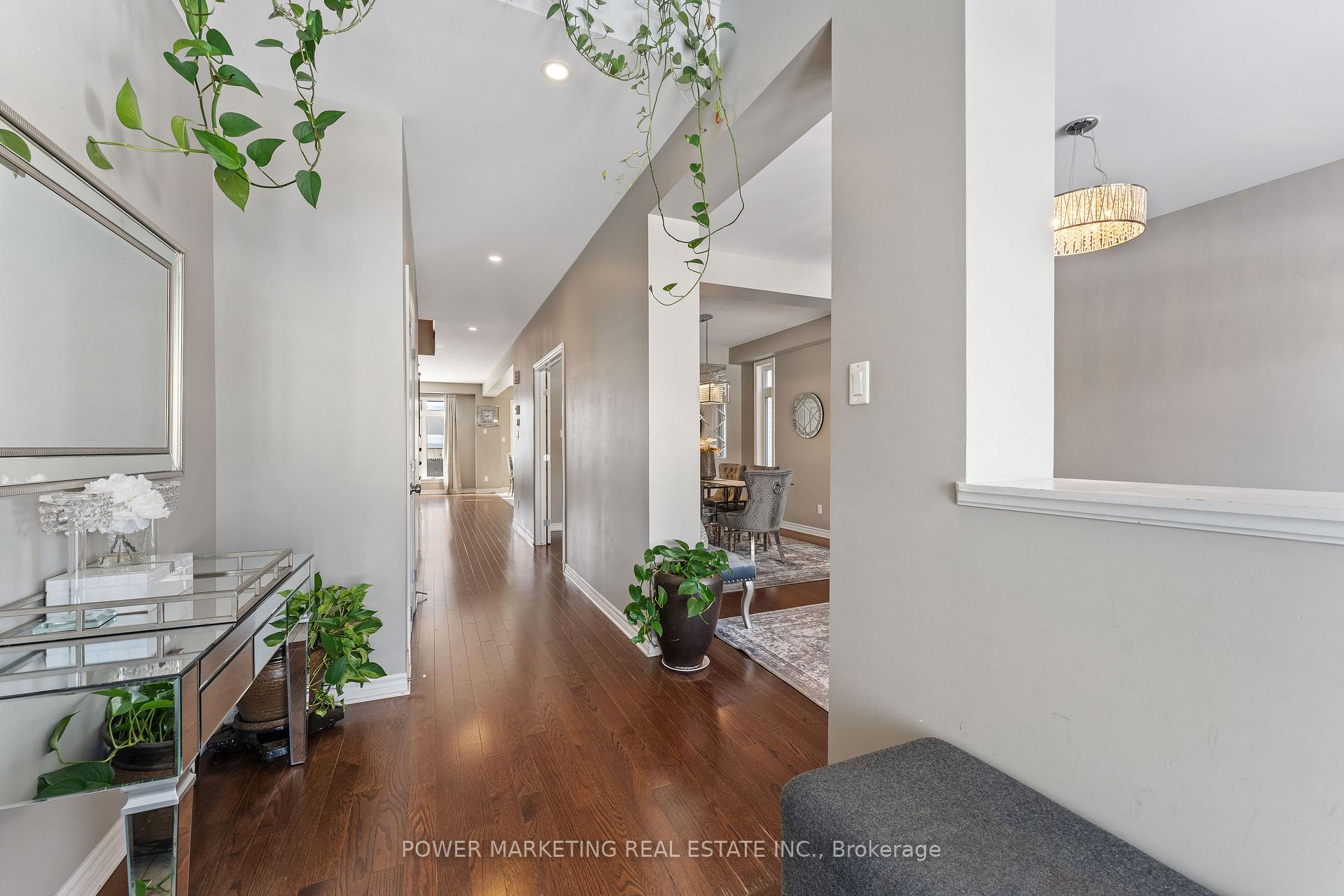 Photo 6 of 502 Strasbourg Street, Ottawa, Avalon West — HOMEH