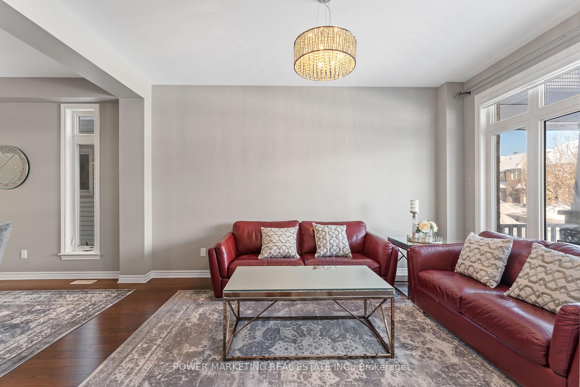 Photo 7 of 502 Strasbourg Street, Ottawa, Avalon West — HOMEH