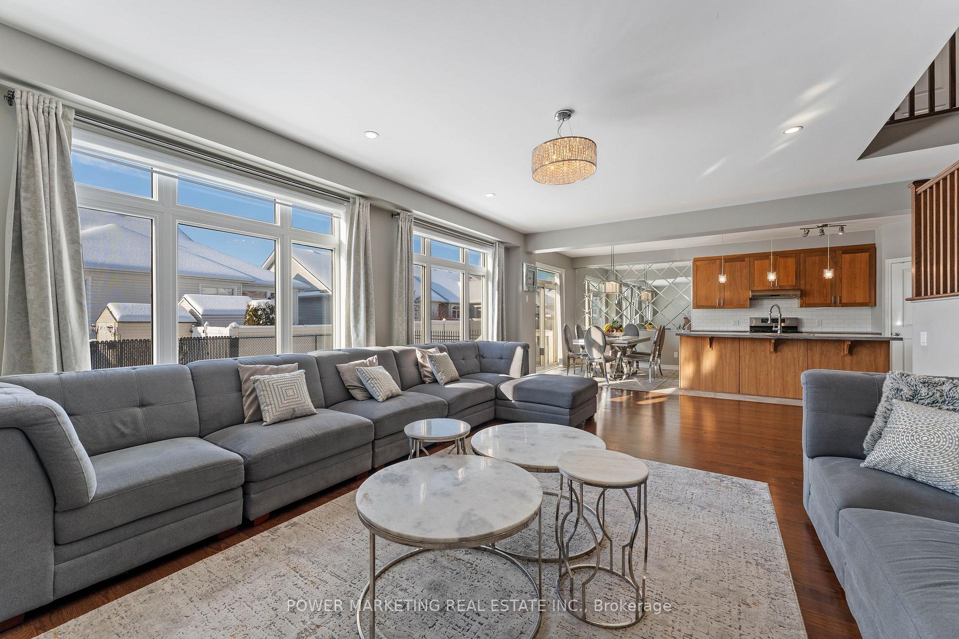 Photo 16 of 502 Strasbourg Street, Ottawa, Avalon West — HOMEH