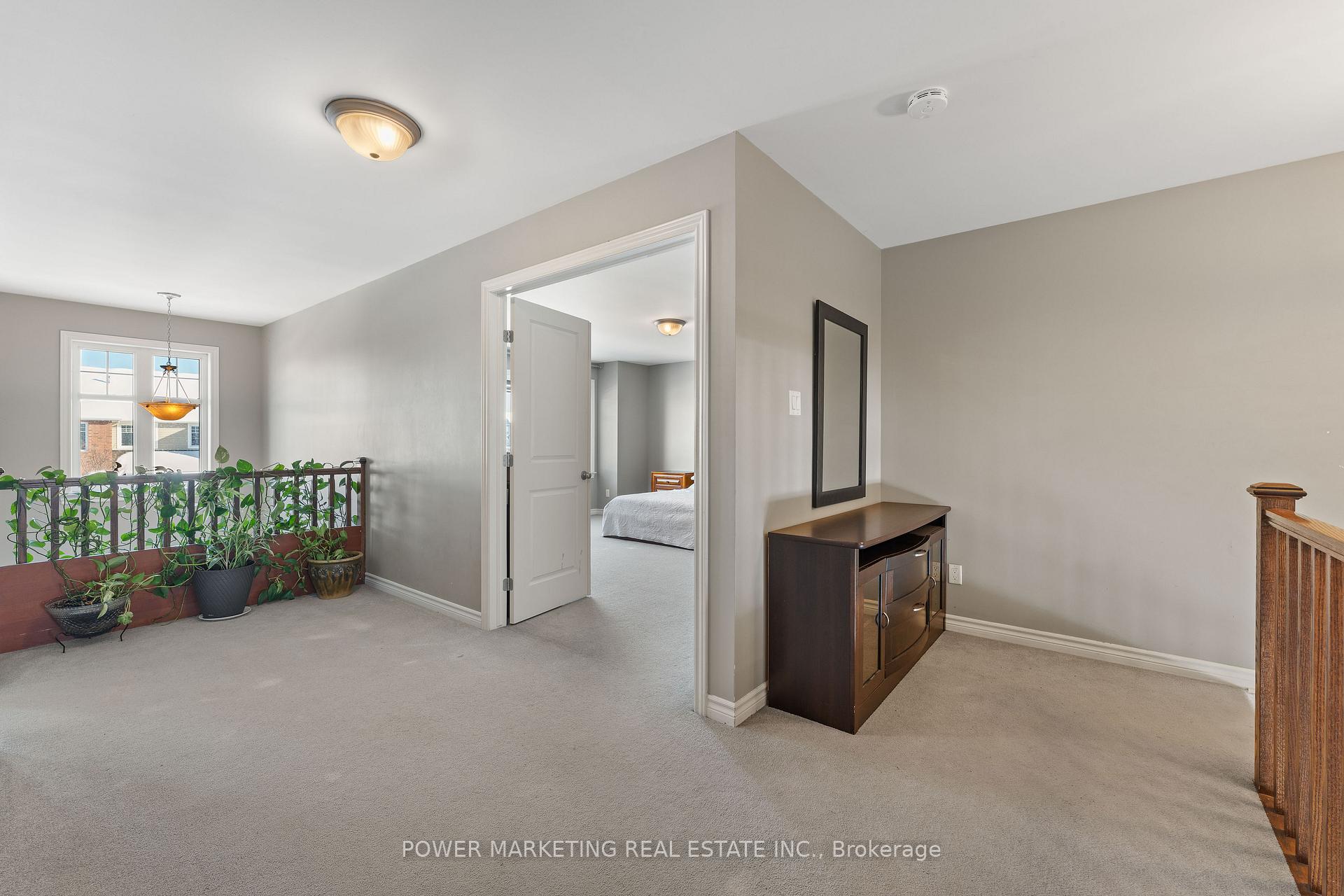 Photo 19 of 502 Strasbourg Street, Ottawa, Avalon West — HOMEH