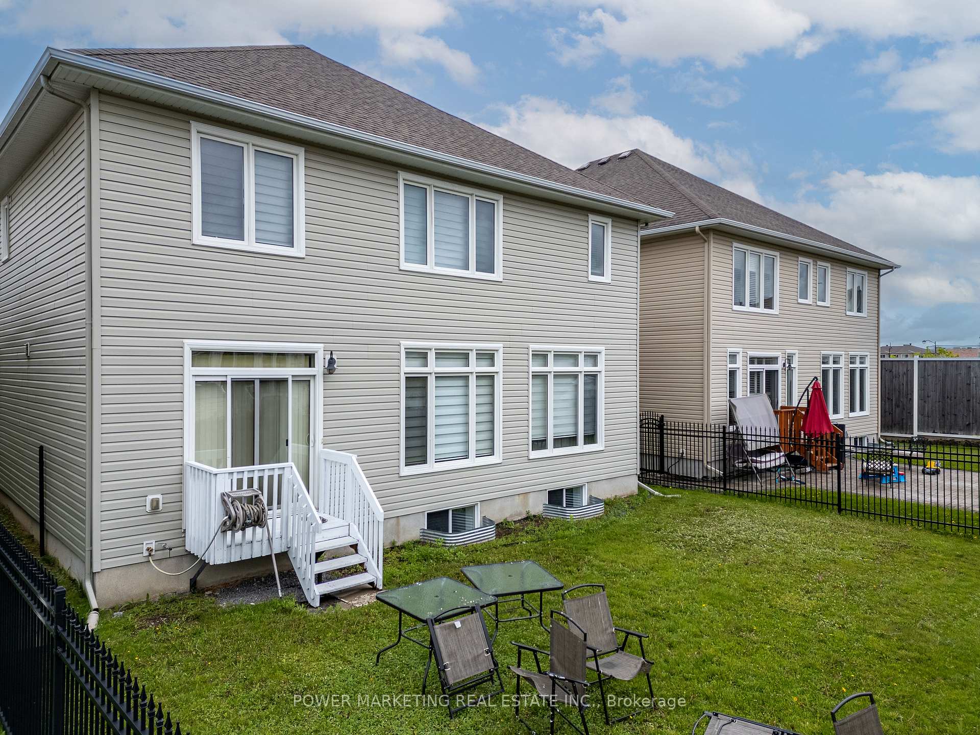 Photo 33 of 502 Strasbourg Street, Ottawa, Avalon West — HOMEH