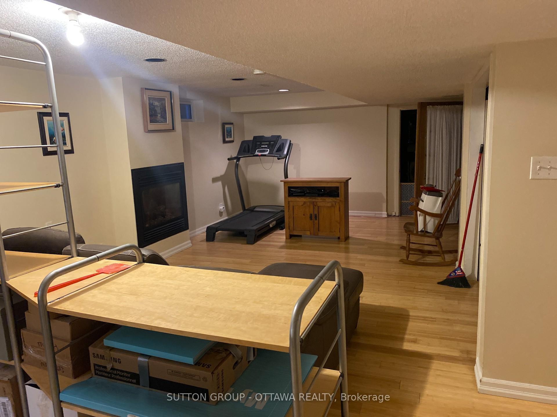 Photo 24 of 963 Snowshoe Crescent, Ottawa, Hiawatha Park/Convent Glen — HOMEH