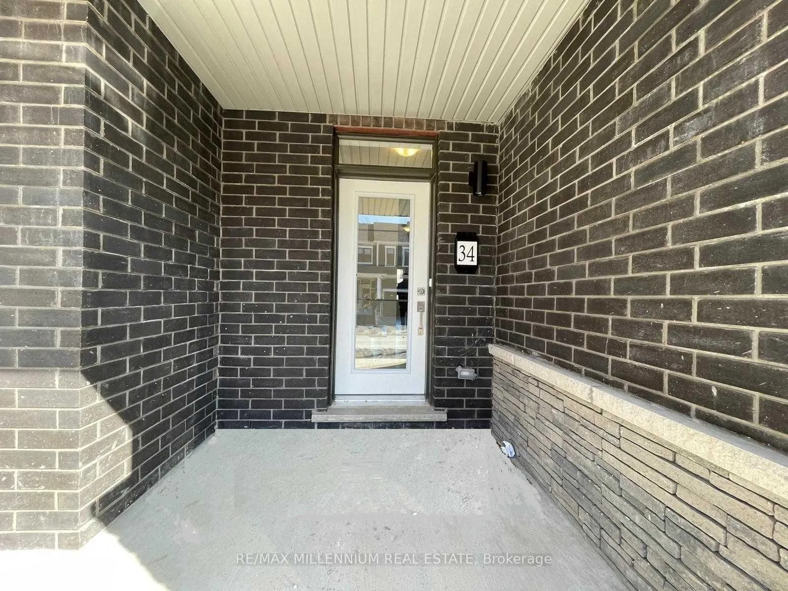Photo 2 of Unit 34, 8273 Tulip Tree Drive, Niagara Falls, Brown — HOMEH