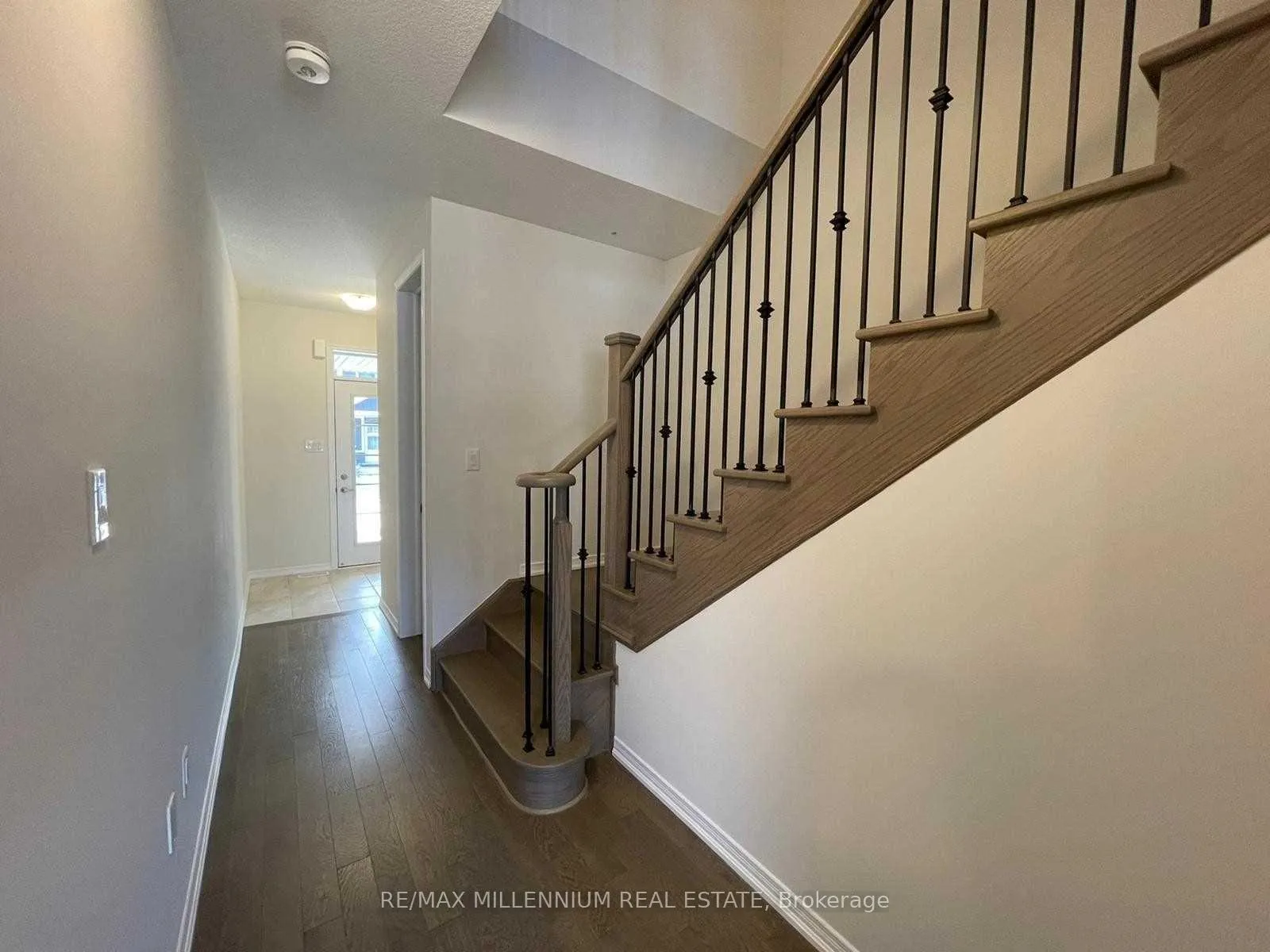 Photo 9 of Unit 34, 8273 Tulip Tree Drive, Niagara Falls, Brown — HOMEH