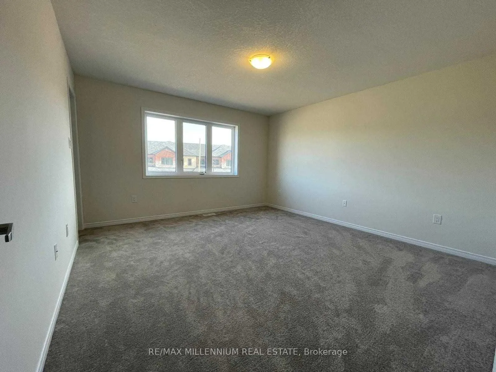 Photo 14 of Unit 34, 8273 Tulip Tree Drive, Niagara Falls, Brown — HOMEH