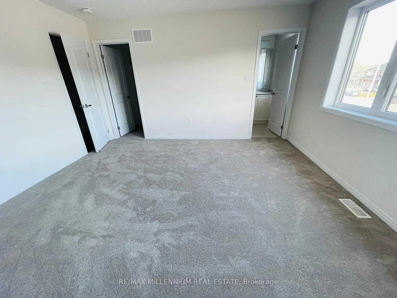 Photo 16 of Unit 34, 8273 Tulip Tree Drive, Niagara Falls, Brown — HOMEH
