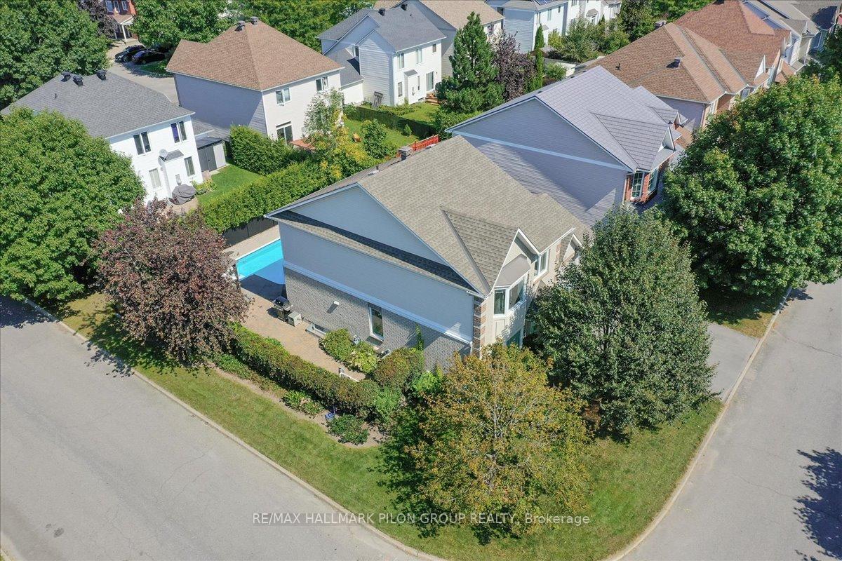 Photo 2 of 2314 Valleywood Place, Ottawa, Chapel Hill South - Orleans Village — HOMEH