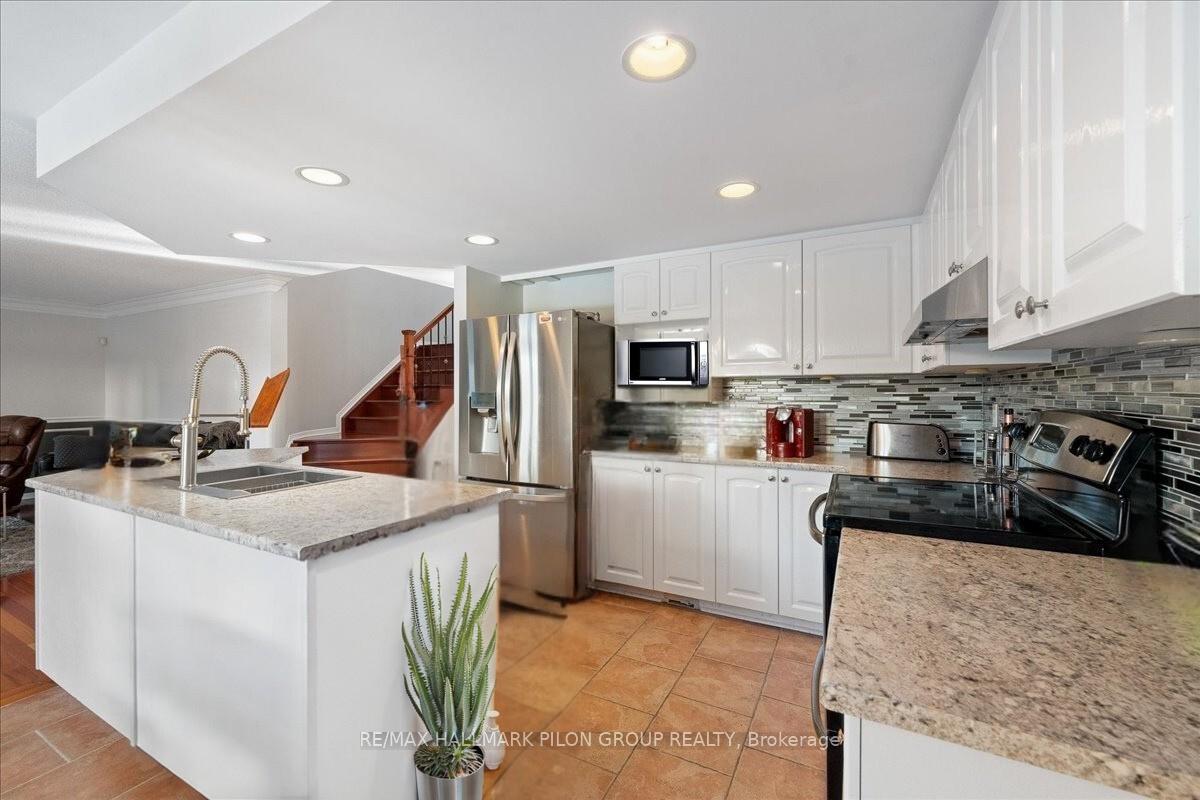 Photo 7 of 2314 Valleywood Place, Ottawa, Chapel Hill South - Orleans Village — HOMEH