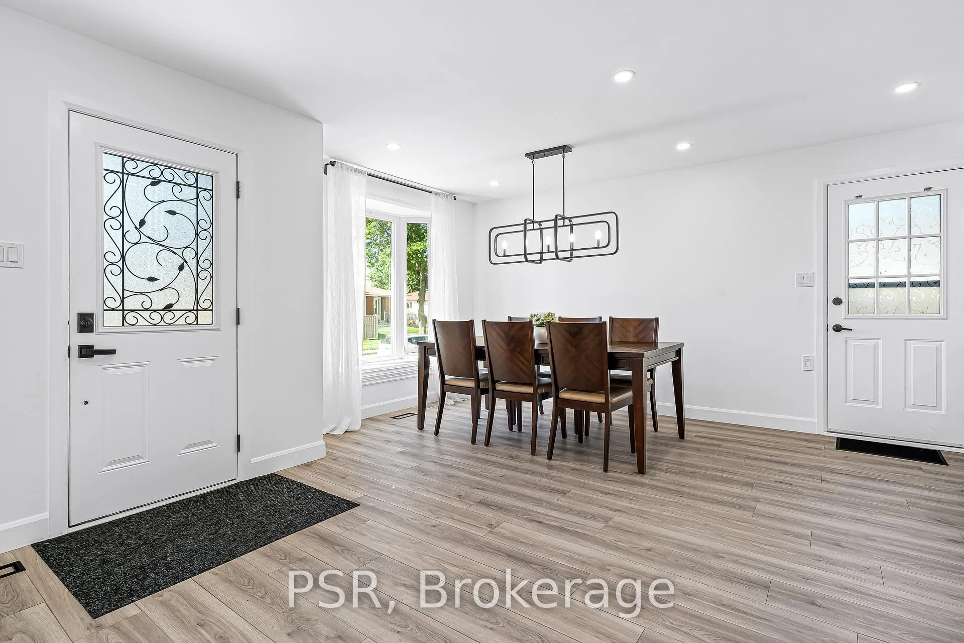 Photo 13 of 173 Bellingham Drive, Hamilton, Lawfield — HOMEH