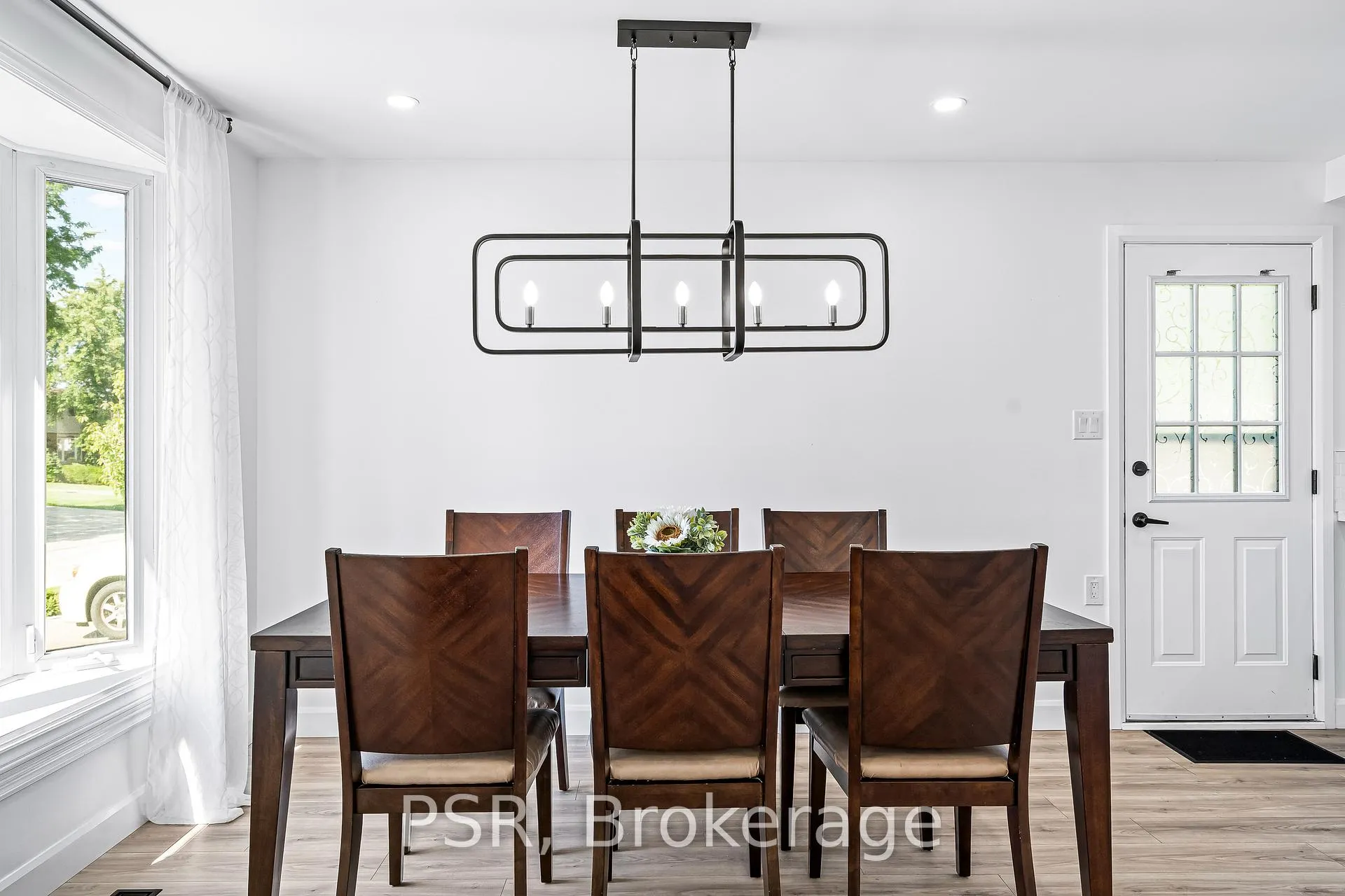 Photo 15 of 173 Bellingham Drive, Hamilton, Lawfield — HOMEH