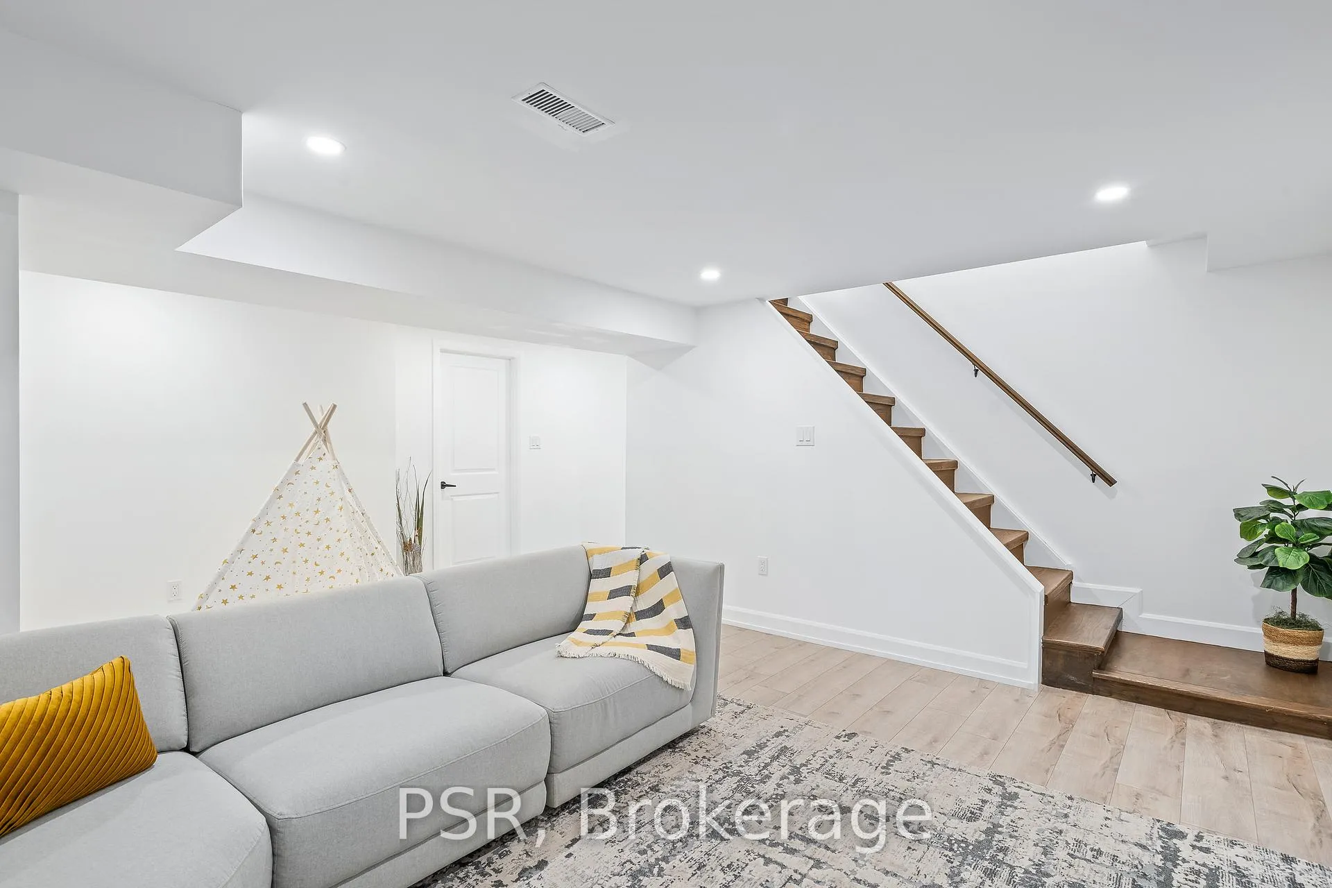 Photo 53 of 173 Bellingham Drive, Hamilton, Lawfield — HOMEH