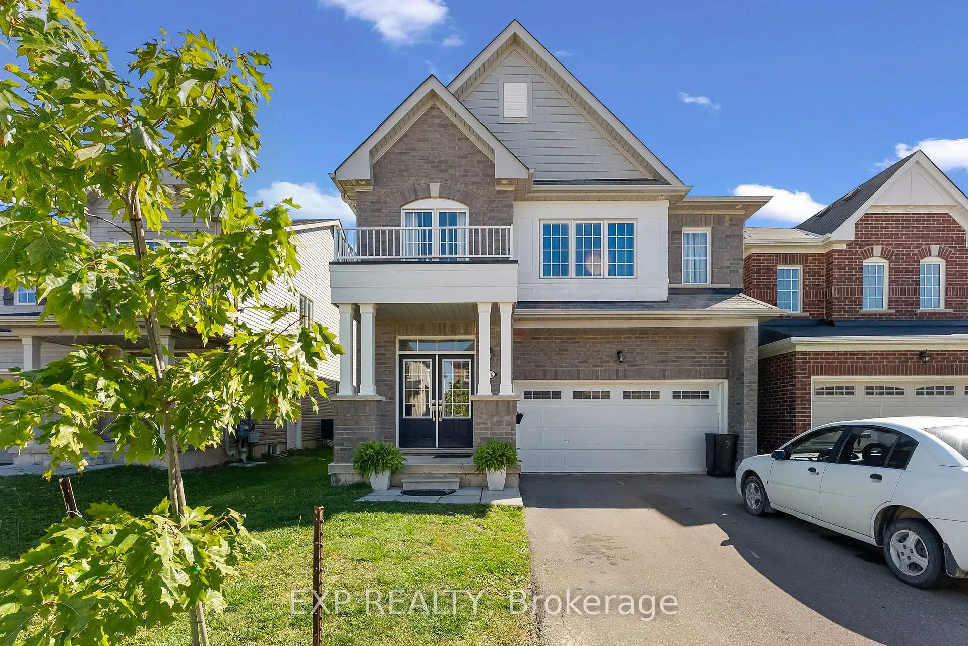 Photo 1 of 7712 Tupelo Crescent, Niagara Falls, Brown — HOMEH