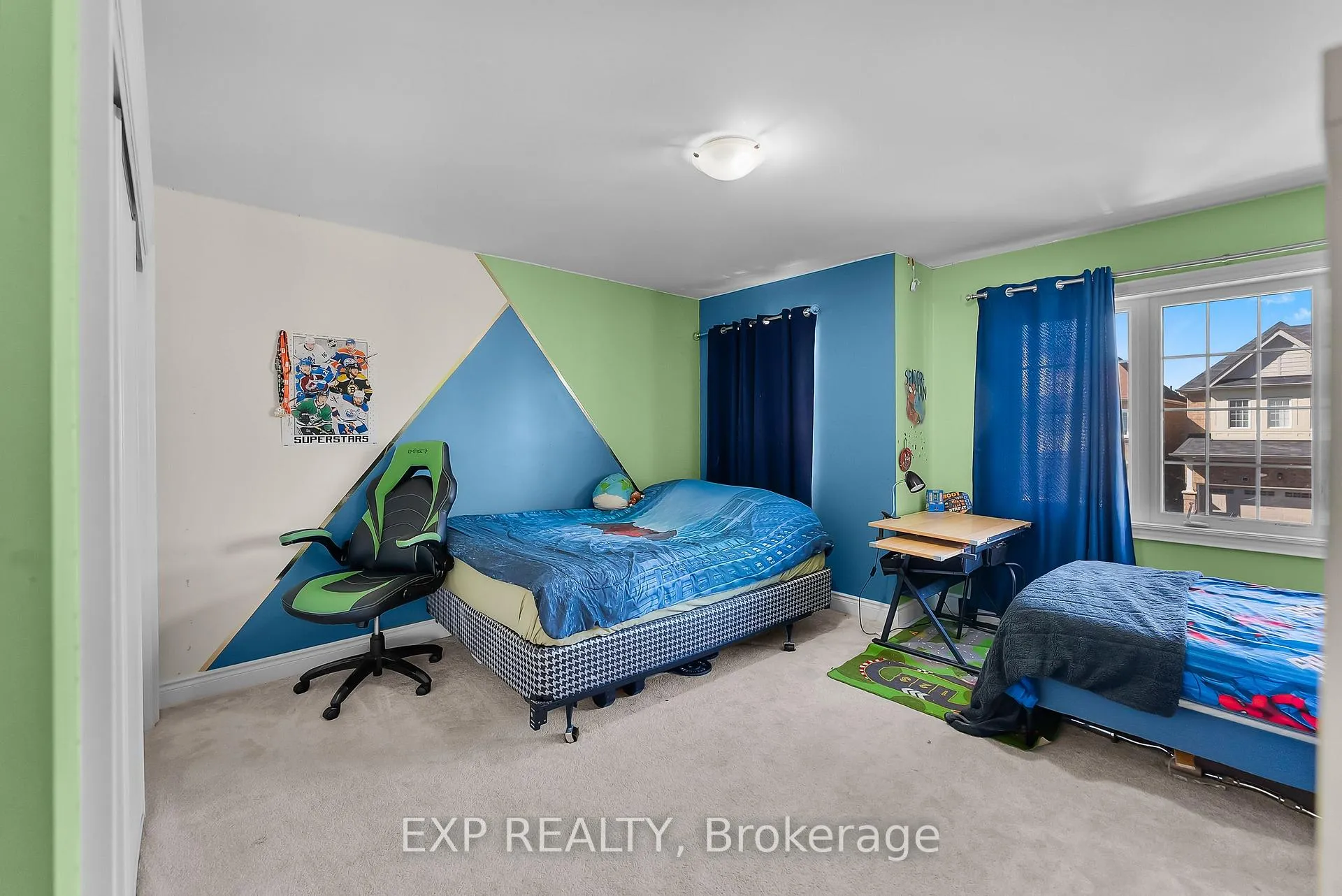 Photo 25 of 7712 Tupelo Crescent, Niagara Falls, Brown — HOMEH