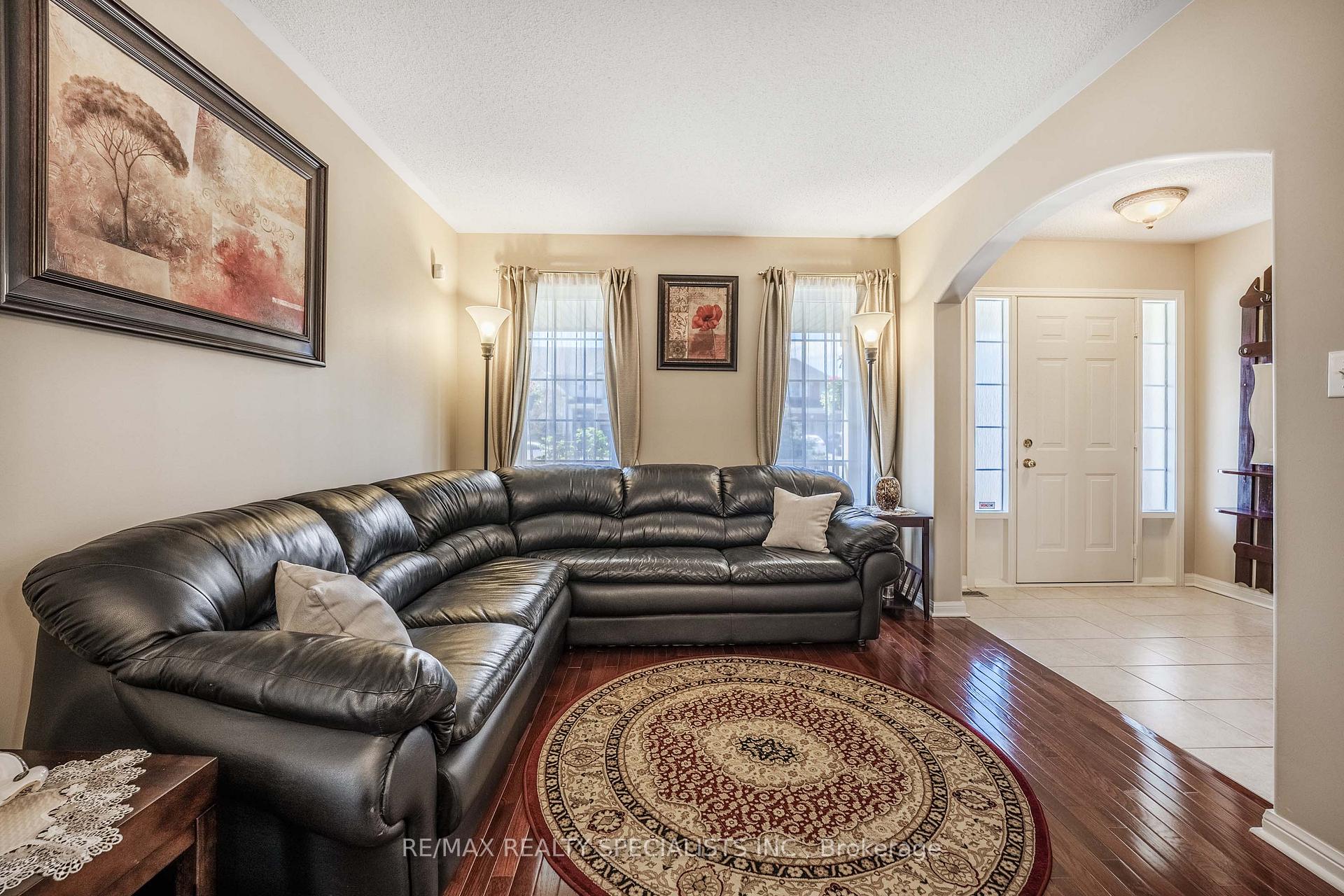 Photo 7 of 1353 Clark Boulevard, Milton, Beaty — HOMEH