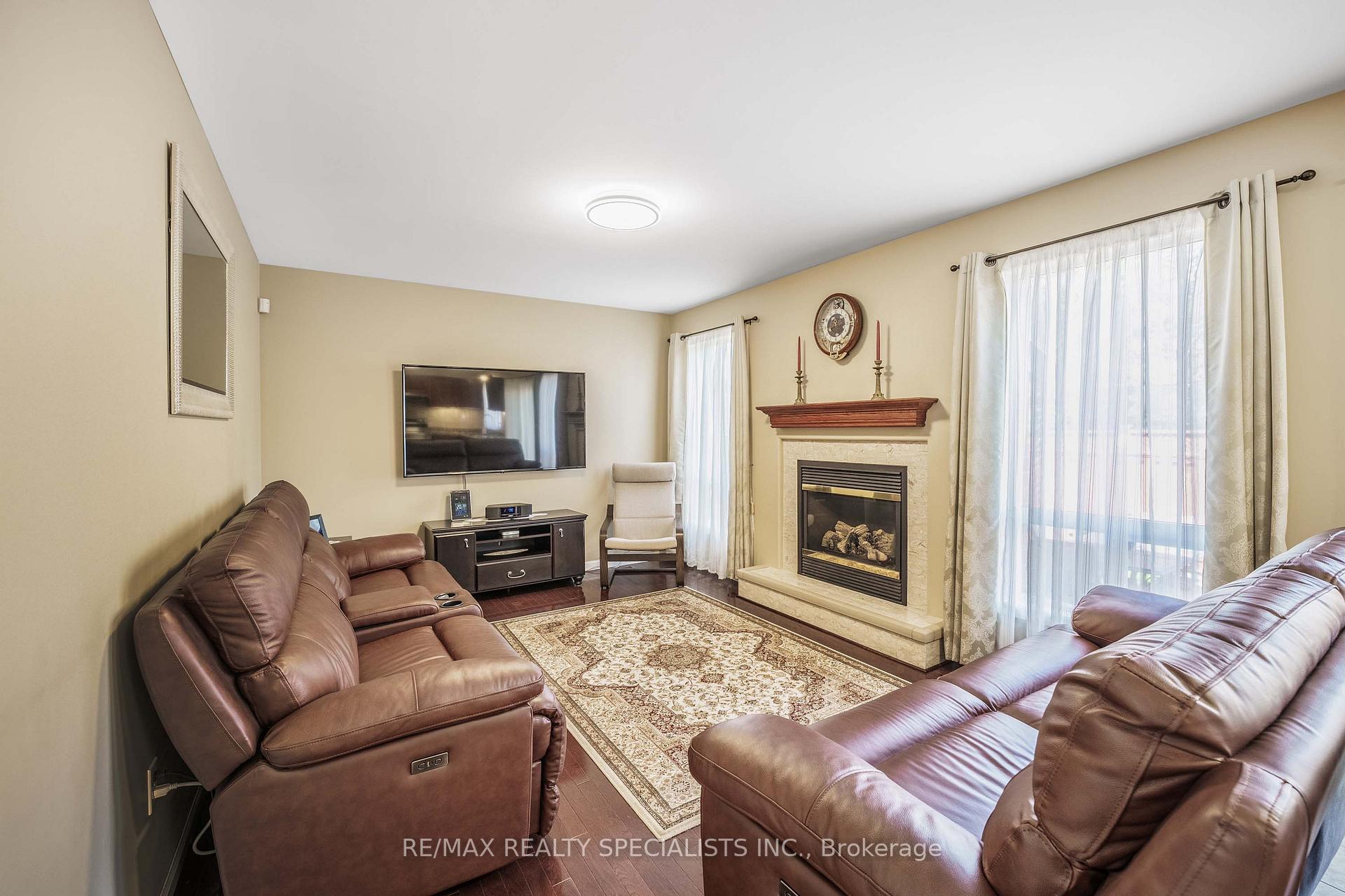 Photo 11 of 1353 Clark Boulevard, Milton, Beaty — HOMEH