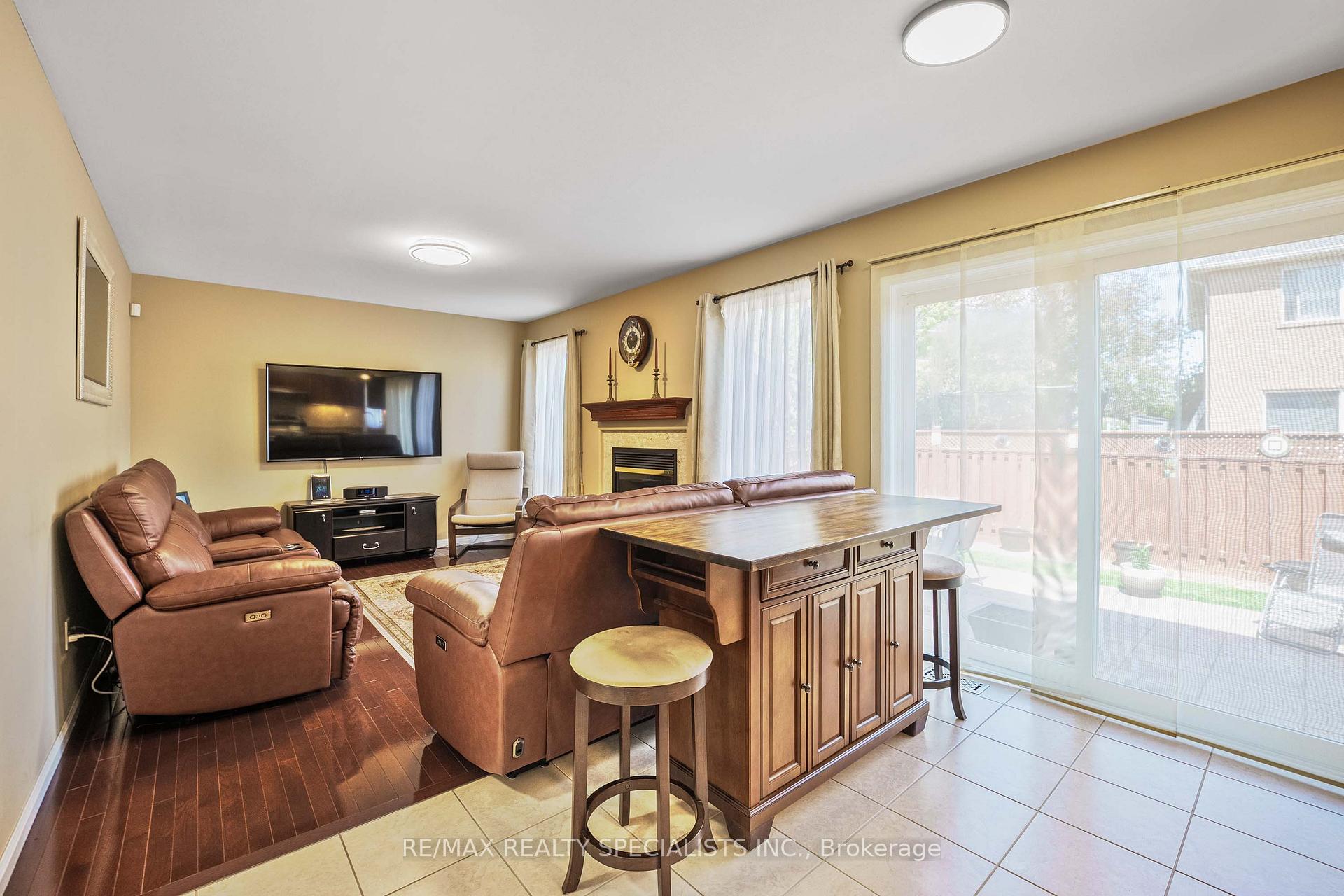 Photo 15 of 1353 Clark Boulevard, Milton, Beaty — HOMEH