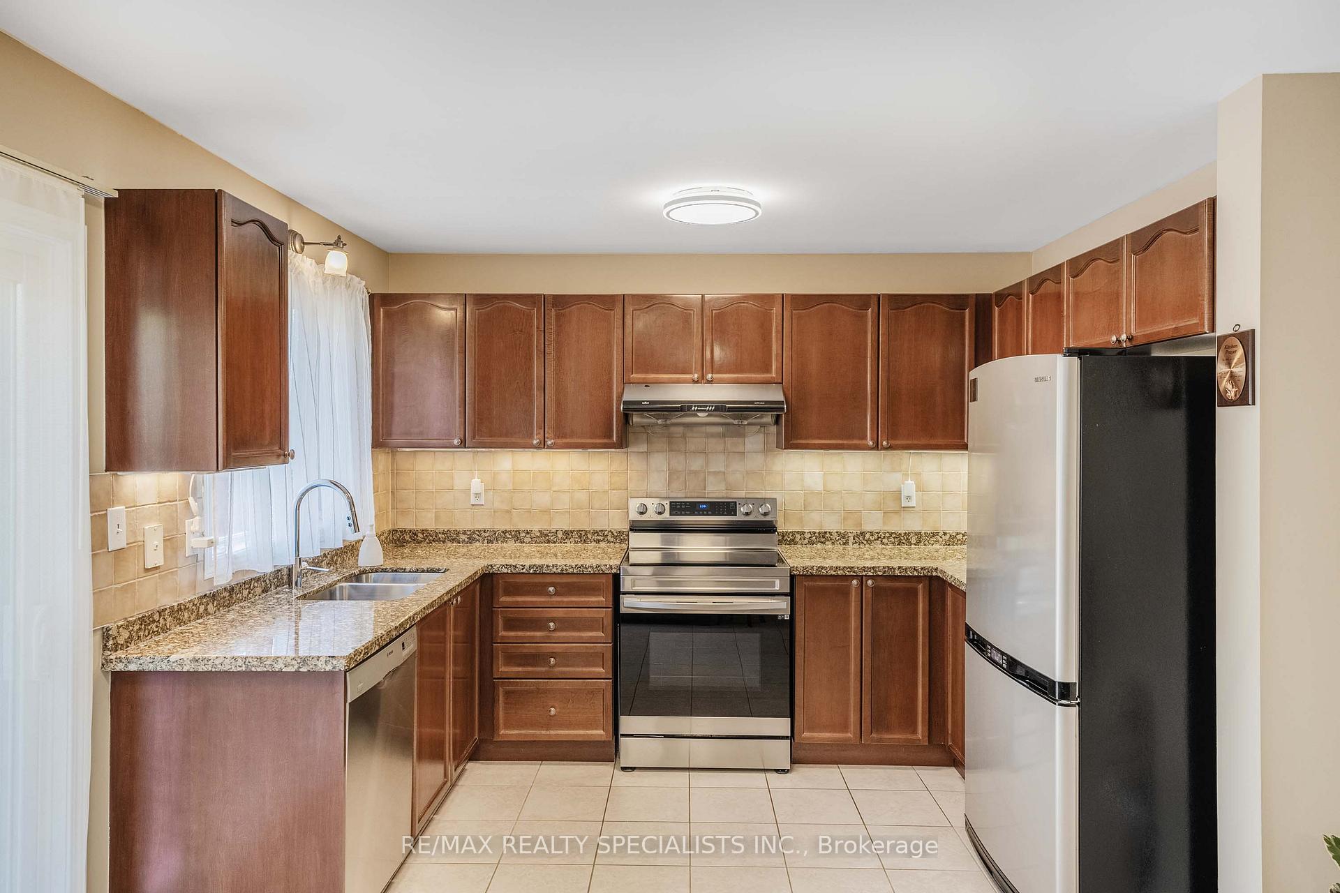 Photo 16 of 1353 Clark Boulevard, Milton, Beaty — HOMEH