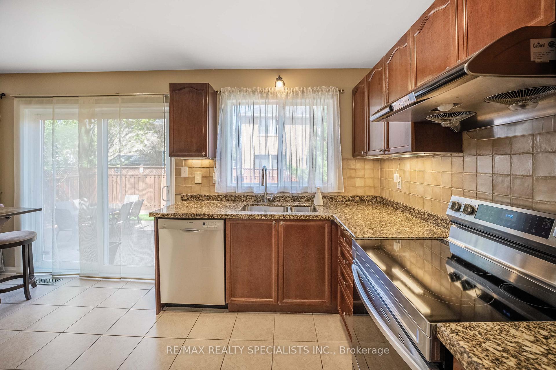 Photo 18 of 1353 Clark Boulevard, Milton, Beaty — HOMEH