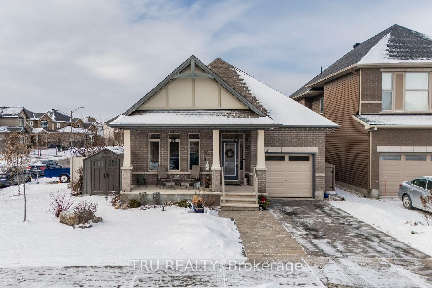 Photo 1 of 713 Spring Valley Drive, Ottawa, Mer Bleue/Bradley Estates/Anderson Park — HOMEH