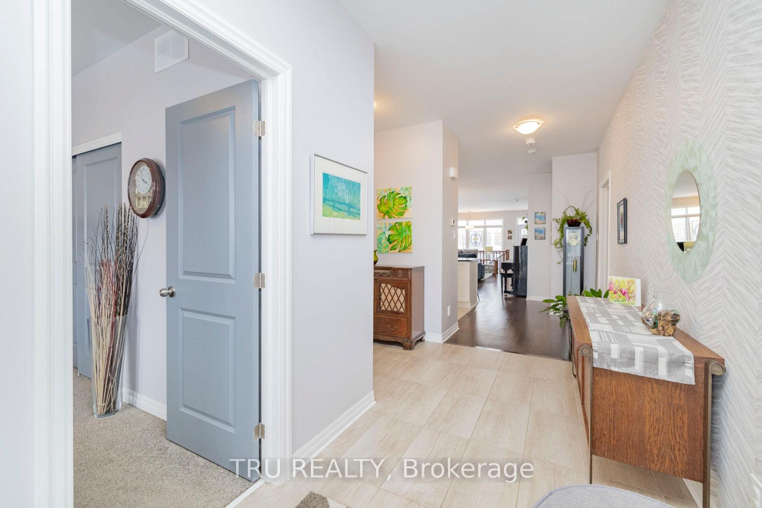 Photo 8 of 713 Spring Valley Drive, Ottawa, Mer Bleue/Bradley Estates/Anderson Park — HOMEH