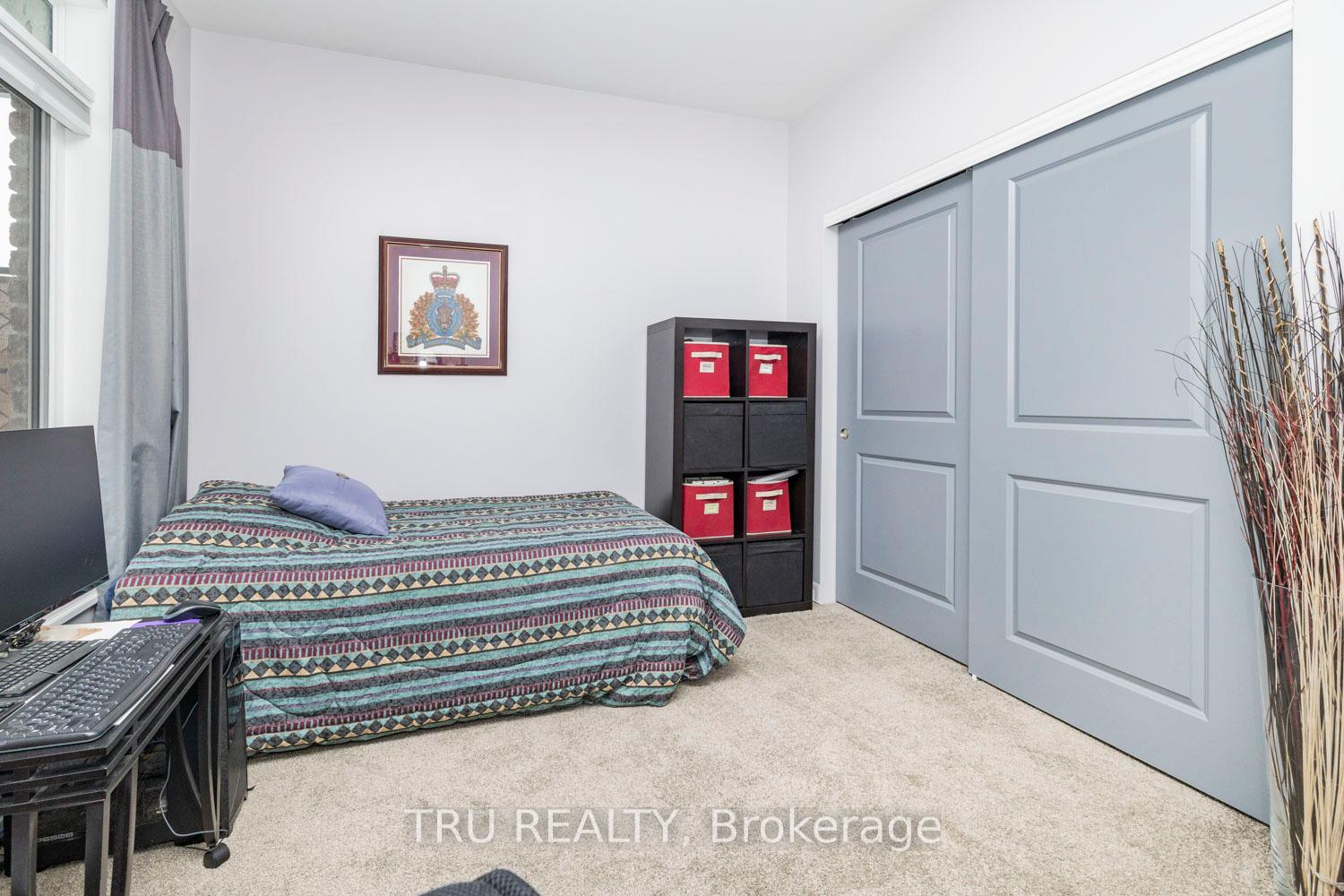 Photo 10 of 713 Spring Valley Drive, Ottawa, Mer Bleue/Bradley Estates/Anderson Park — HOMEH