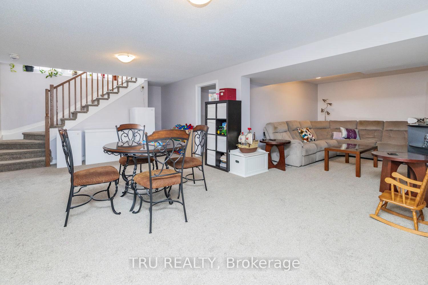 Photo 29 of 713 Spring Valley Drive, Ottawa, Mer Bleue/Bradley Estates/Anderson Park — HOMEH