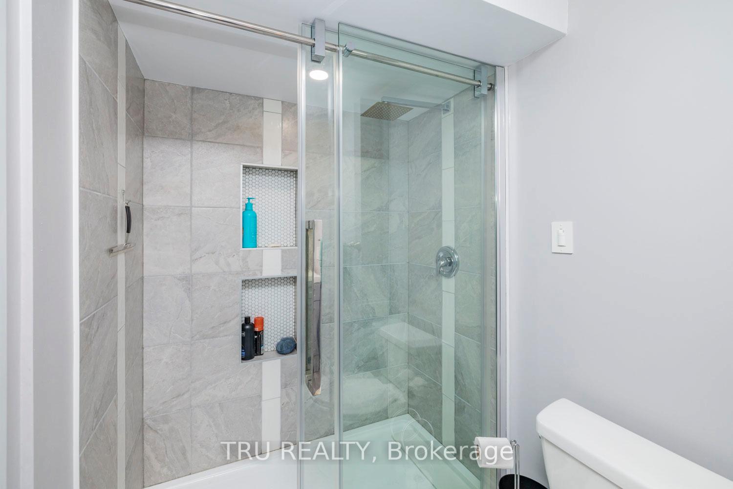 Photo 33 of 713 Spring Valley Drive, Ottawa, Mer Bleue/Bradley Estates/Anderson Park — HOMEH