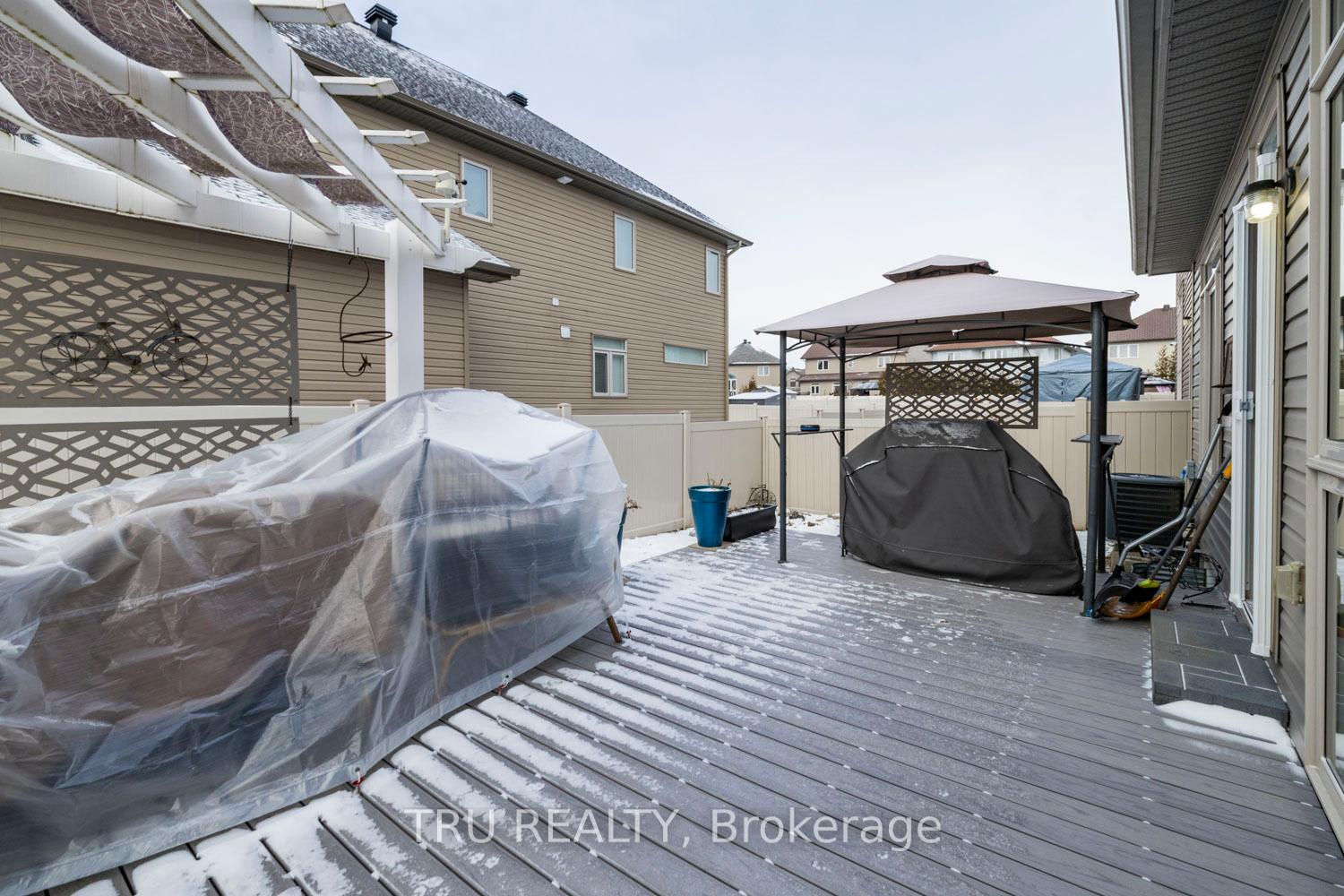 Photo 37 of 713 Spring Valley Drive, Ottawa, Mer Bleue/Bradley Estates/Anderson Park — HOMEH